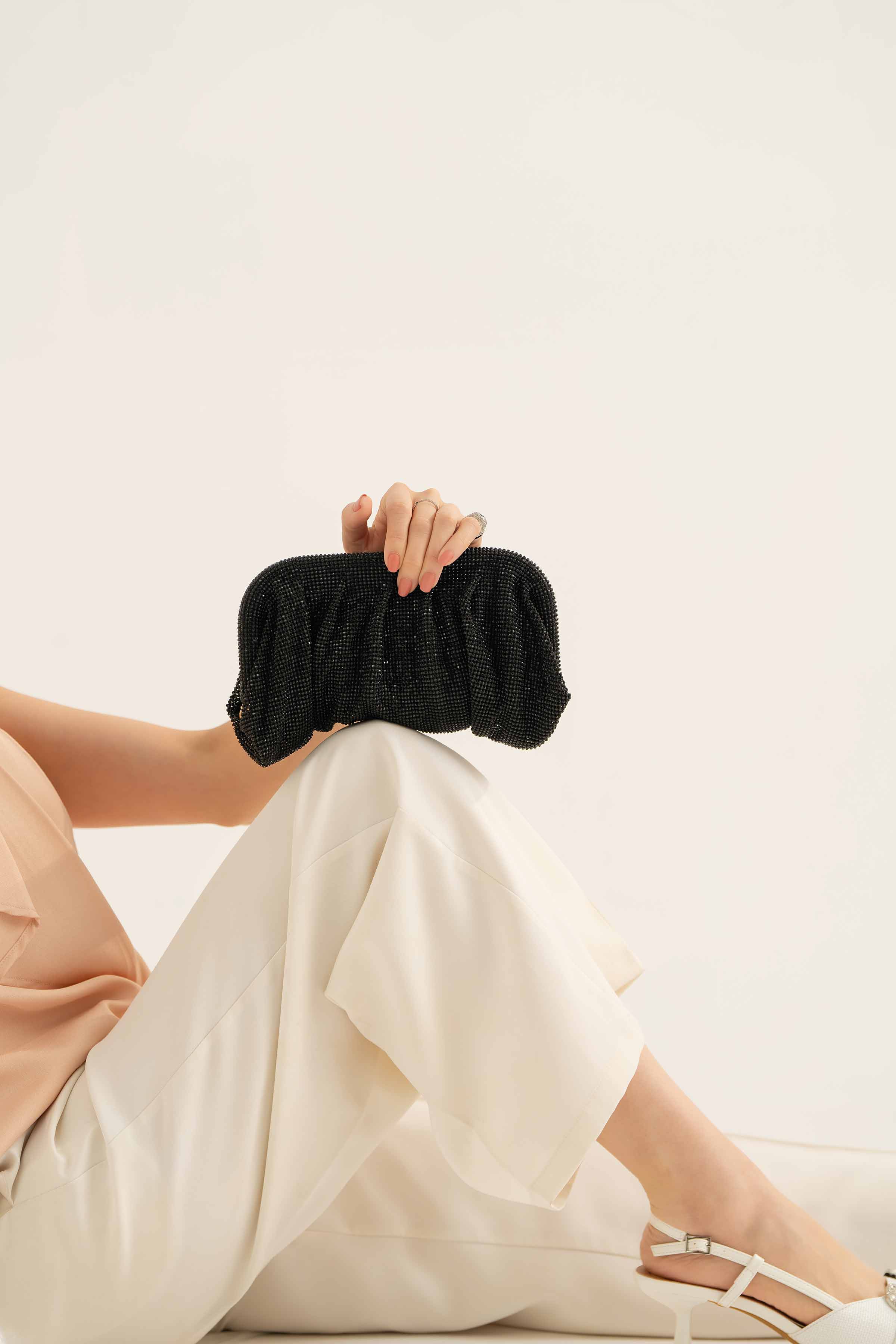 Black Clutch-441262103 for Women - Fashion Collection | Nishat | Shop Online