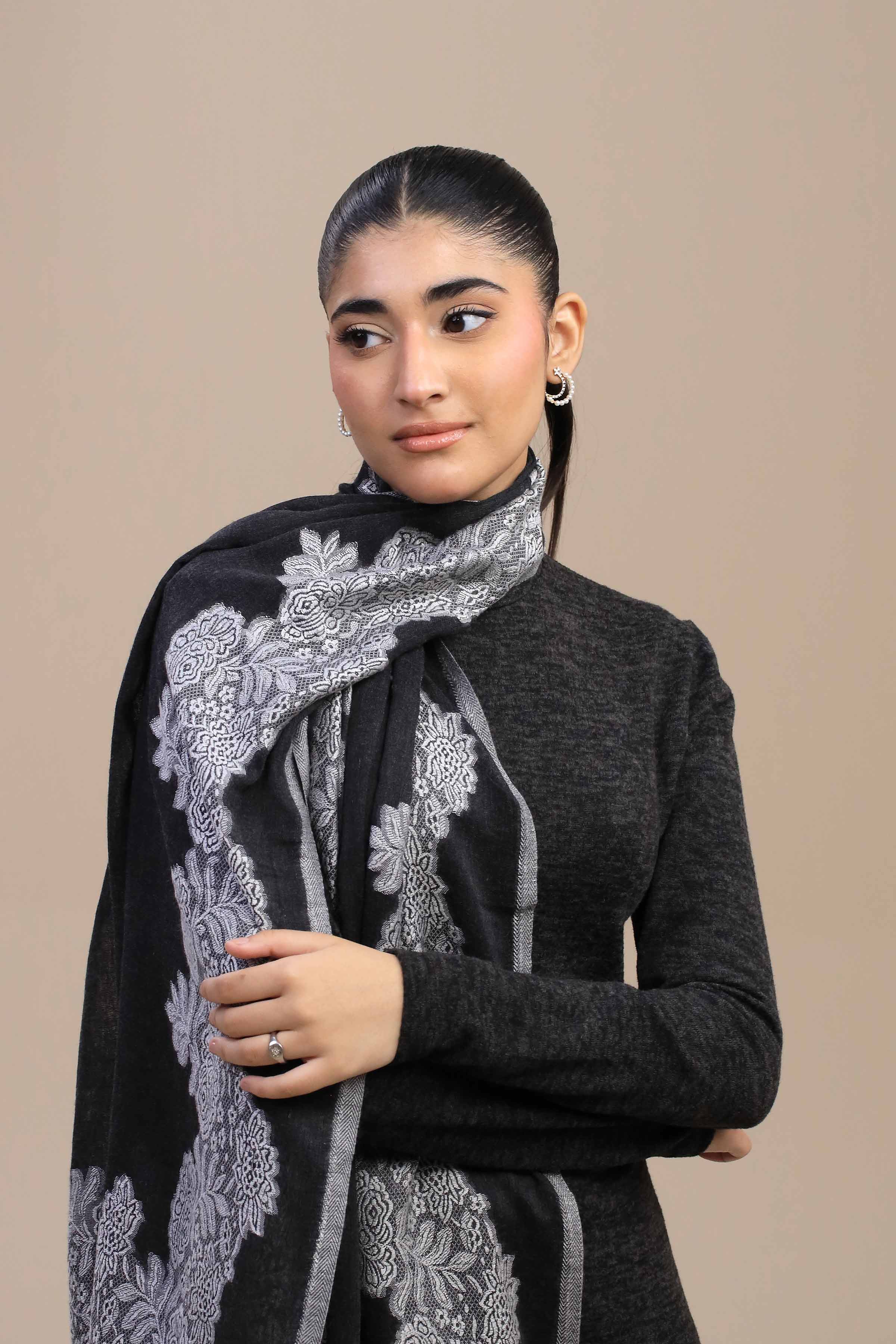 Black Women Shawl-446752103