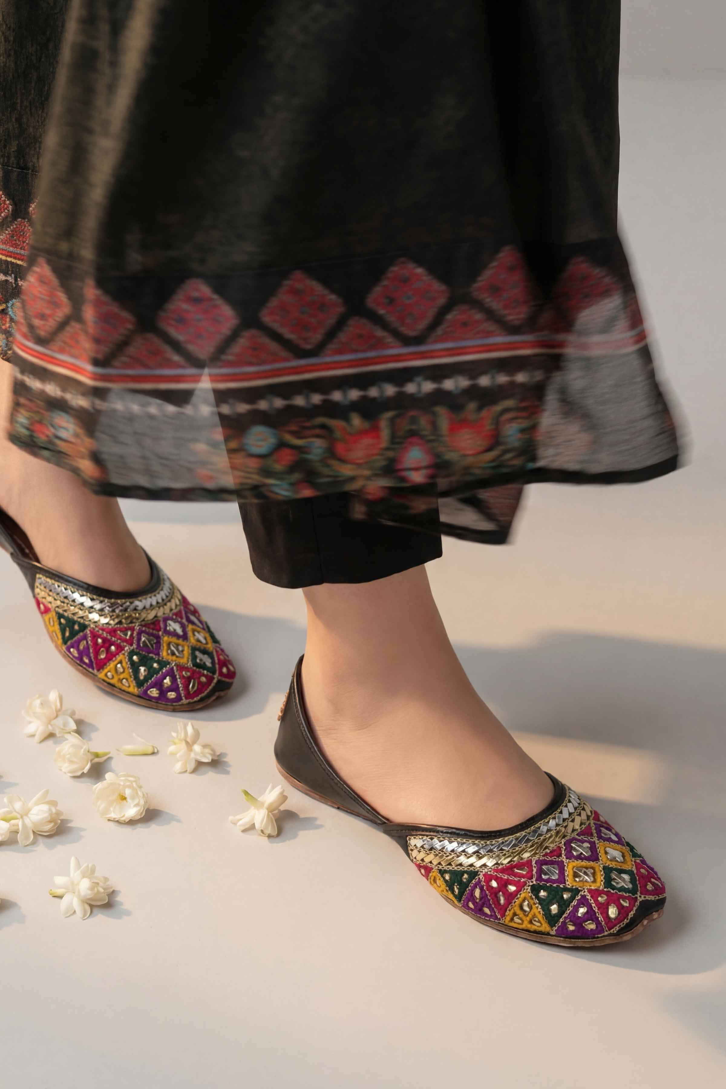 Black Khussa-1596923703