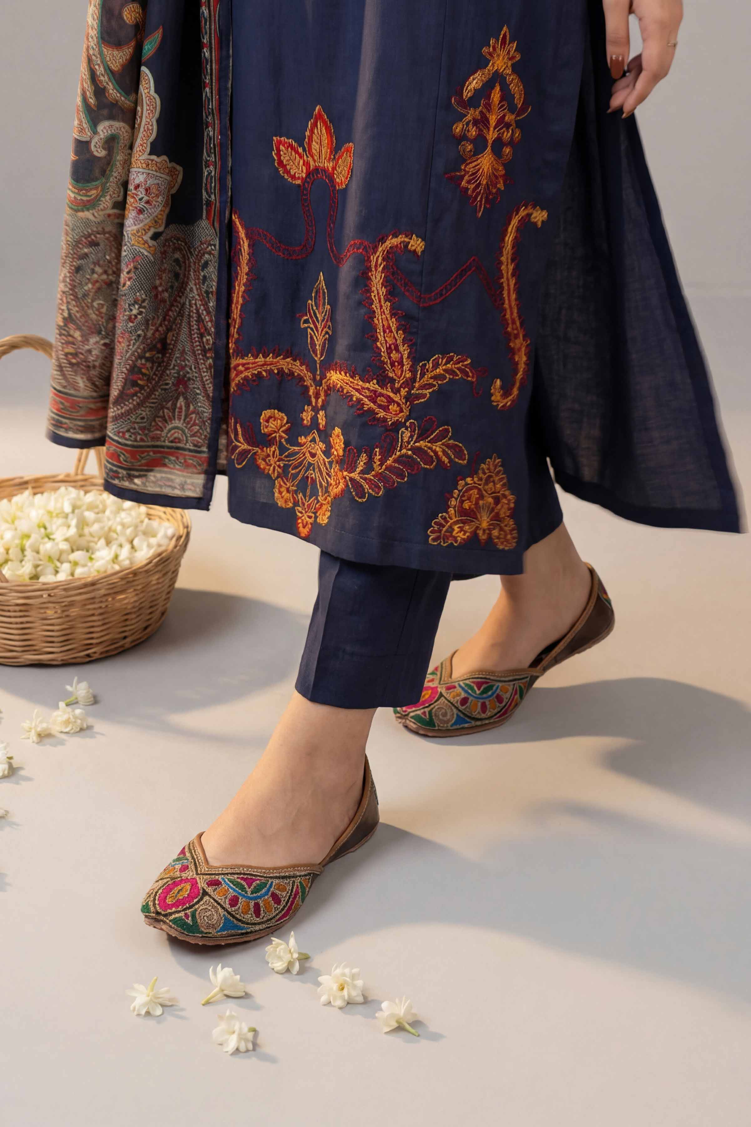 Brown Khussa-1596943713 Women - Fashion Collection | Nishat | Shop Online