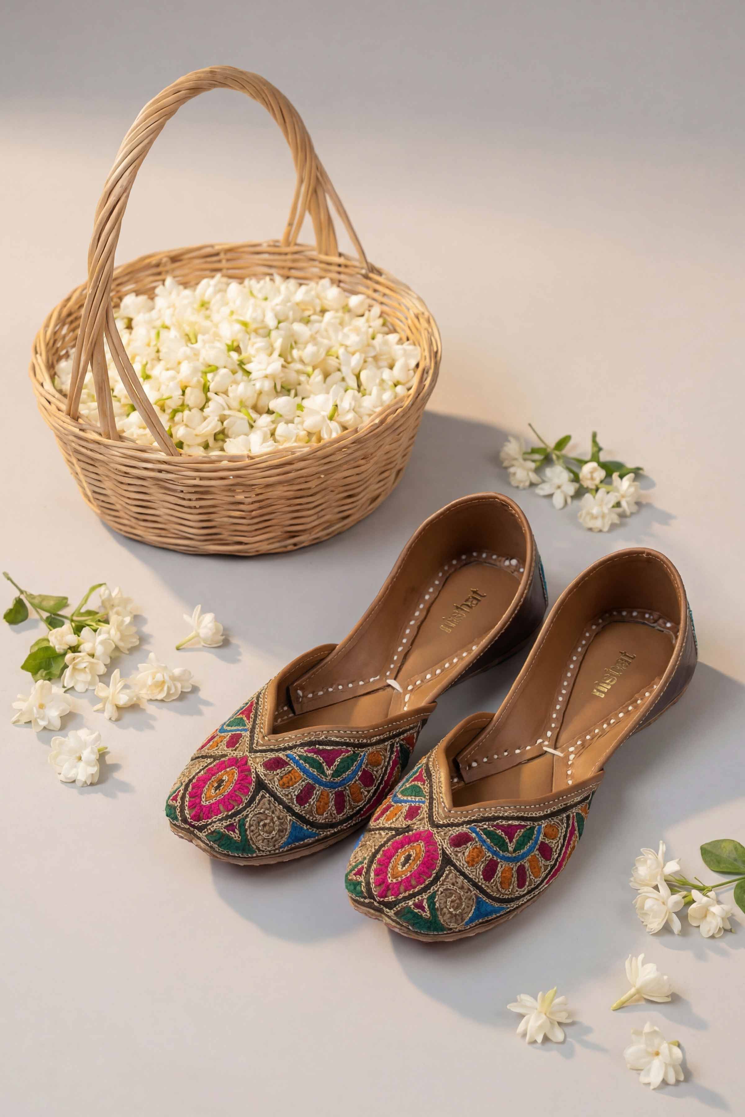 Brown Khussa-1596943713 Women - Fashion Collection | Nishat | Shop Online