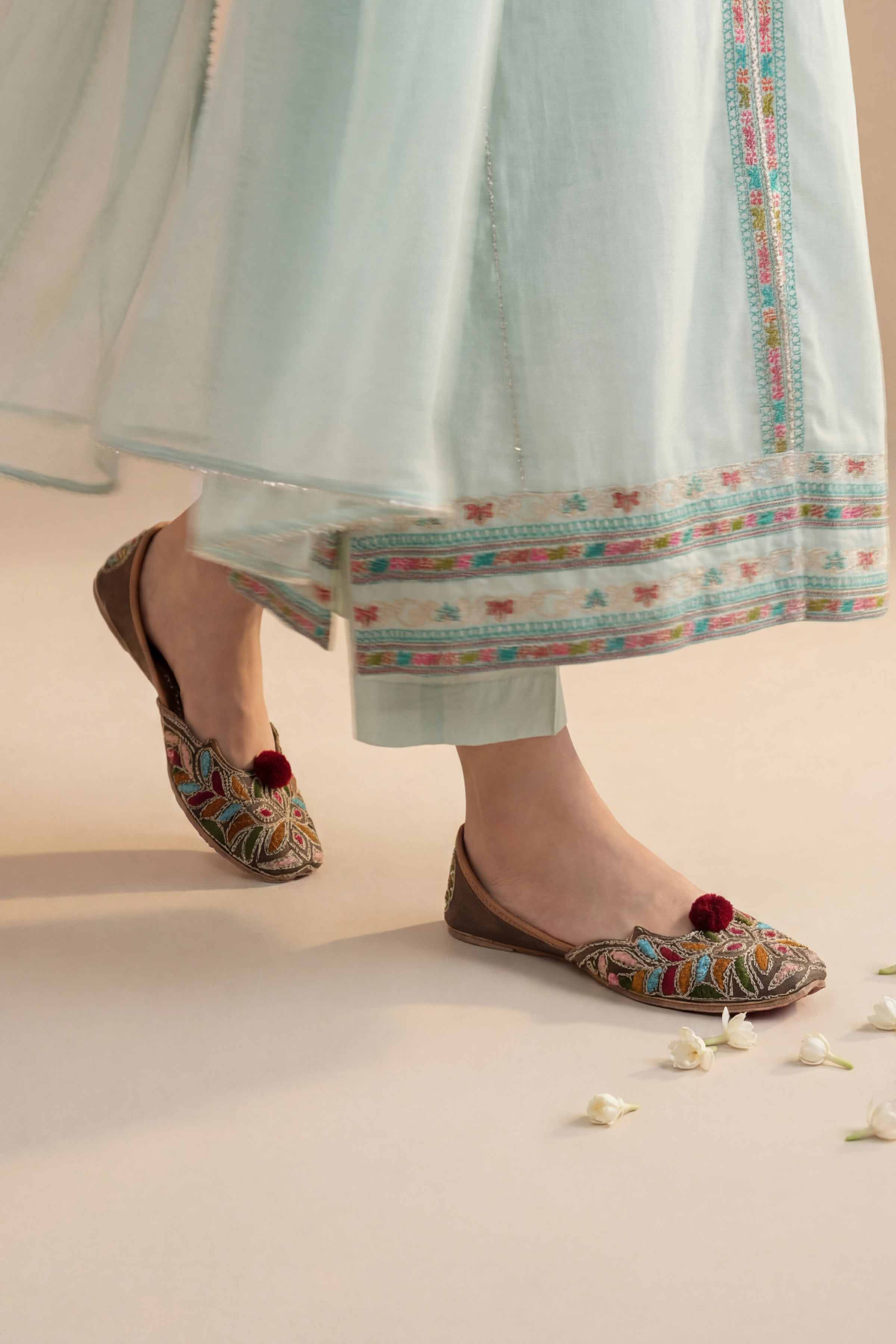 Brown Khussa-1596953713 Women - Fashion Collection | Nishat | Shop Online