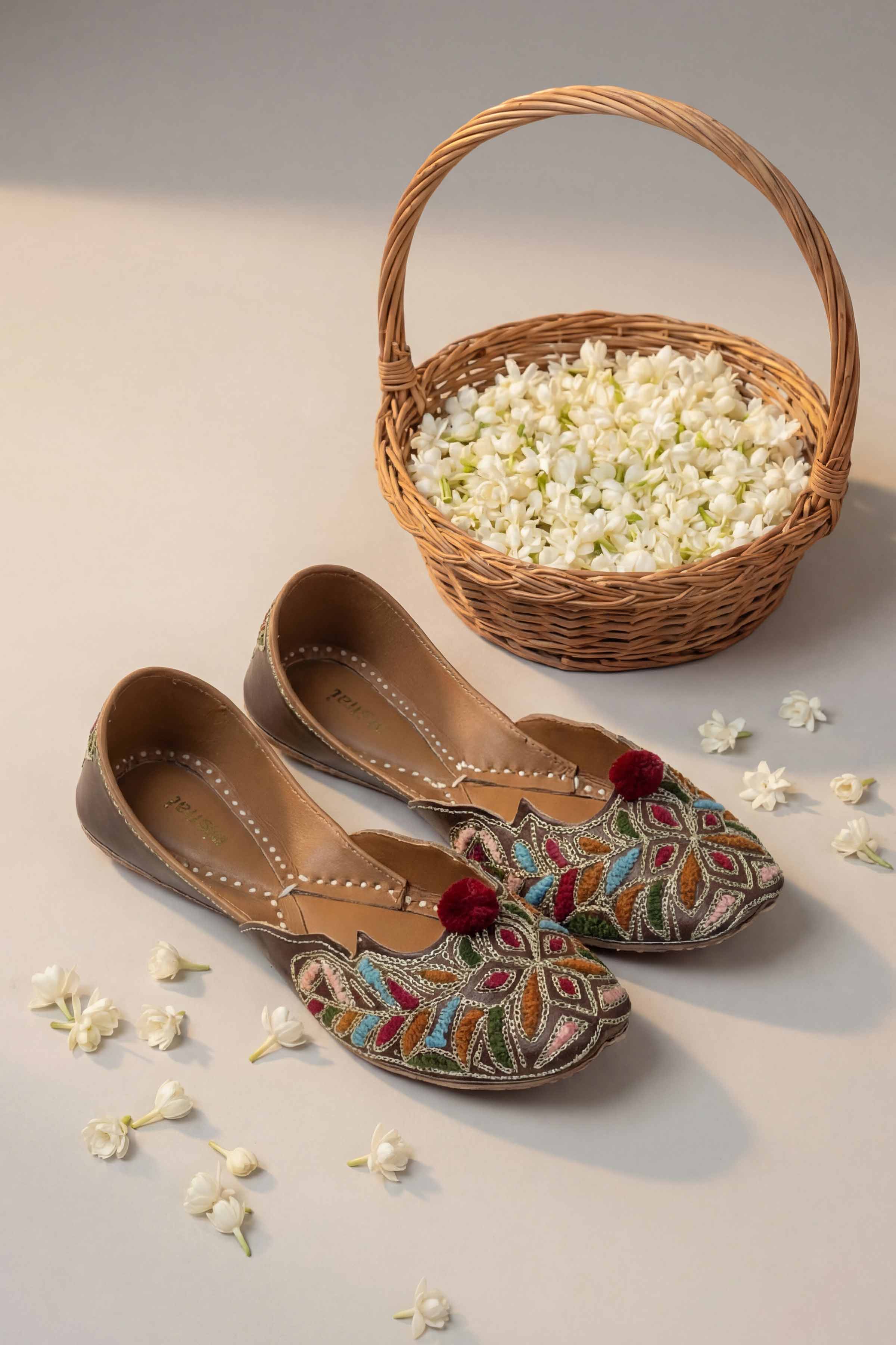 Brown Khussa-1596953713 Women - Fashion Collection | Nishat | Shop Online