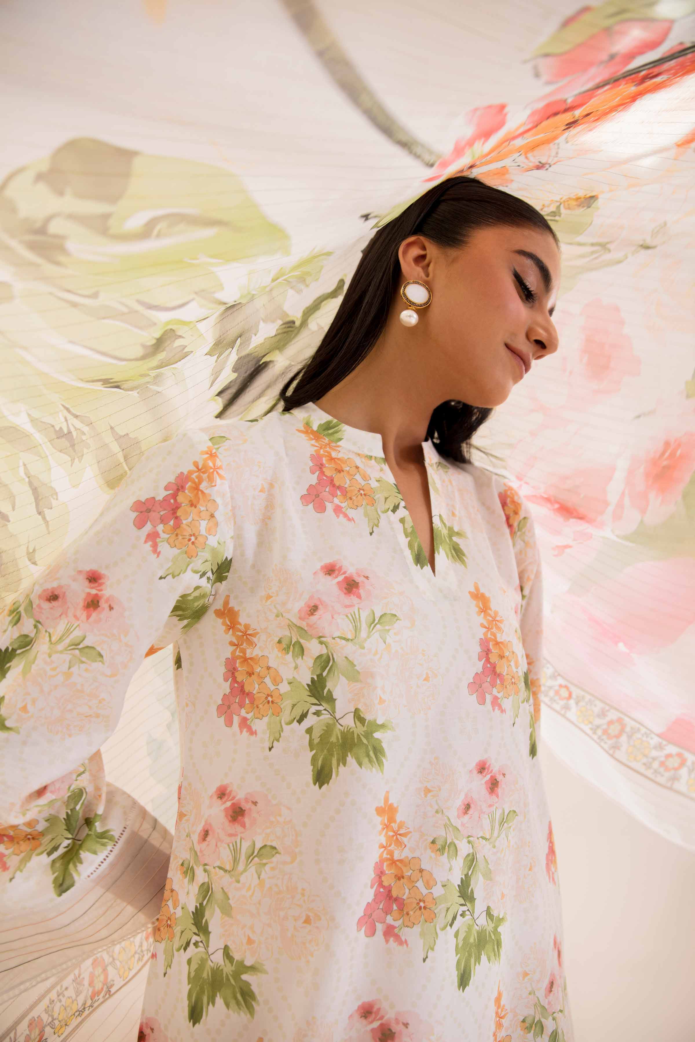 2 Piece - Printed Embroidered Suit - 42401708