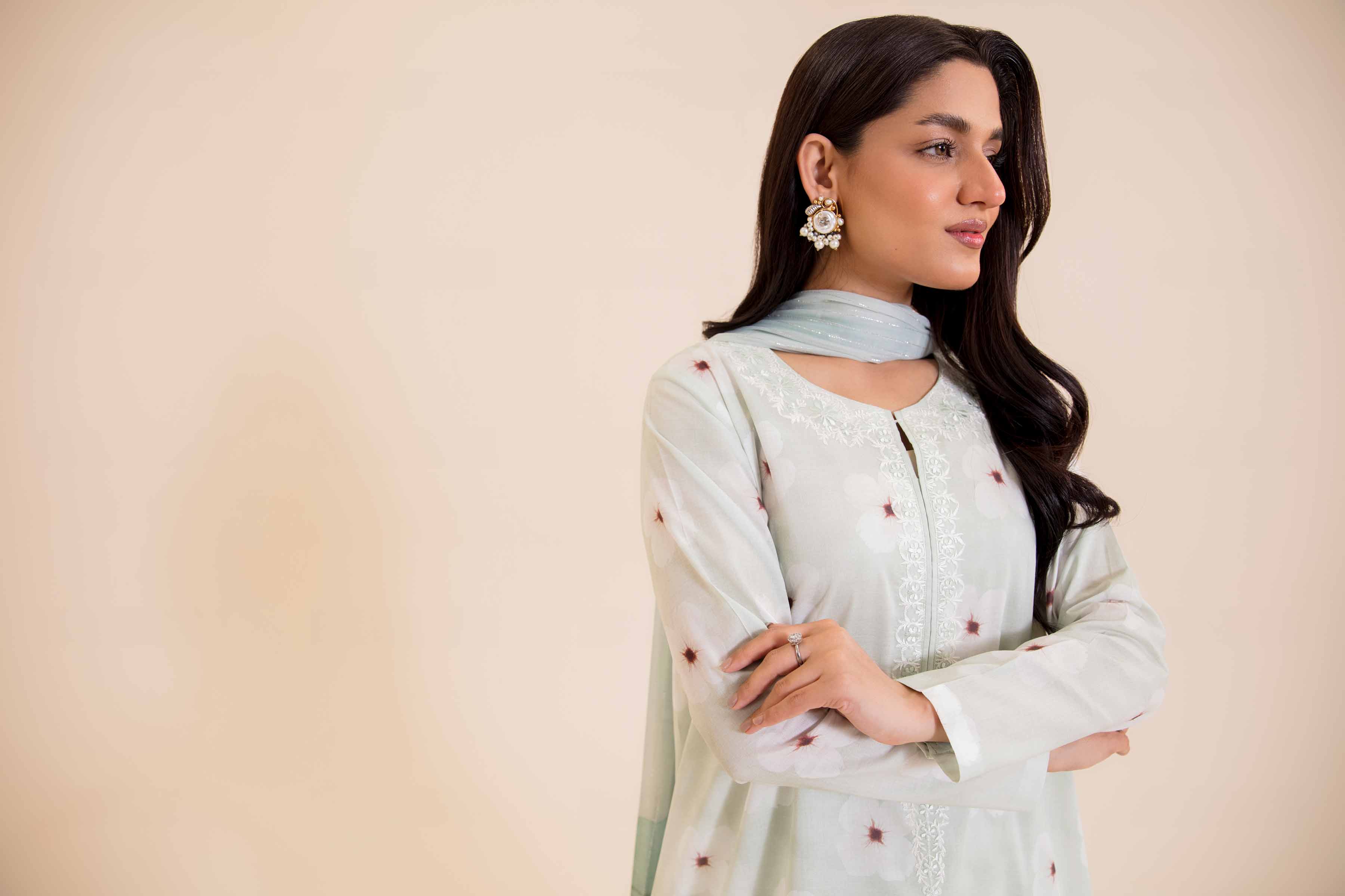 2 Piece - Printed Embroidered Suit - 42401710