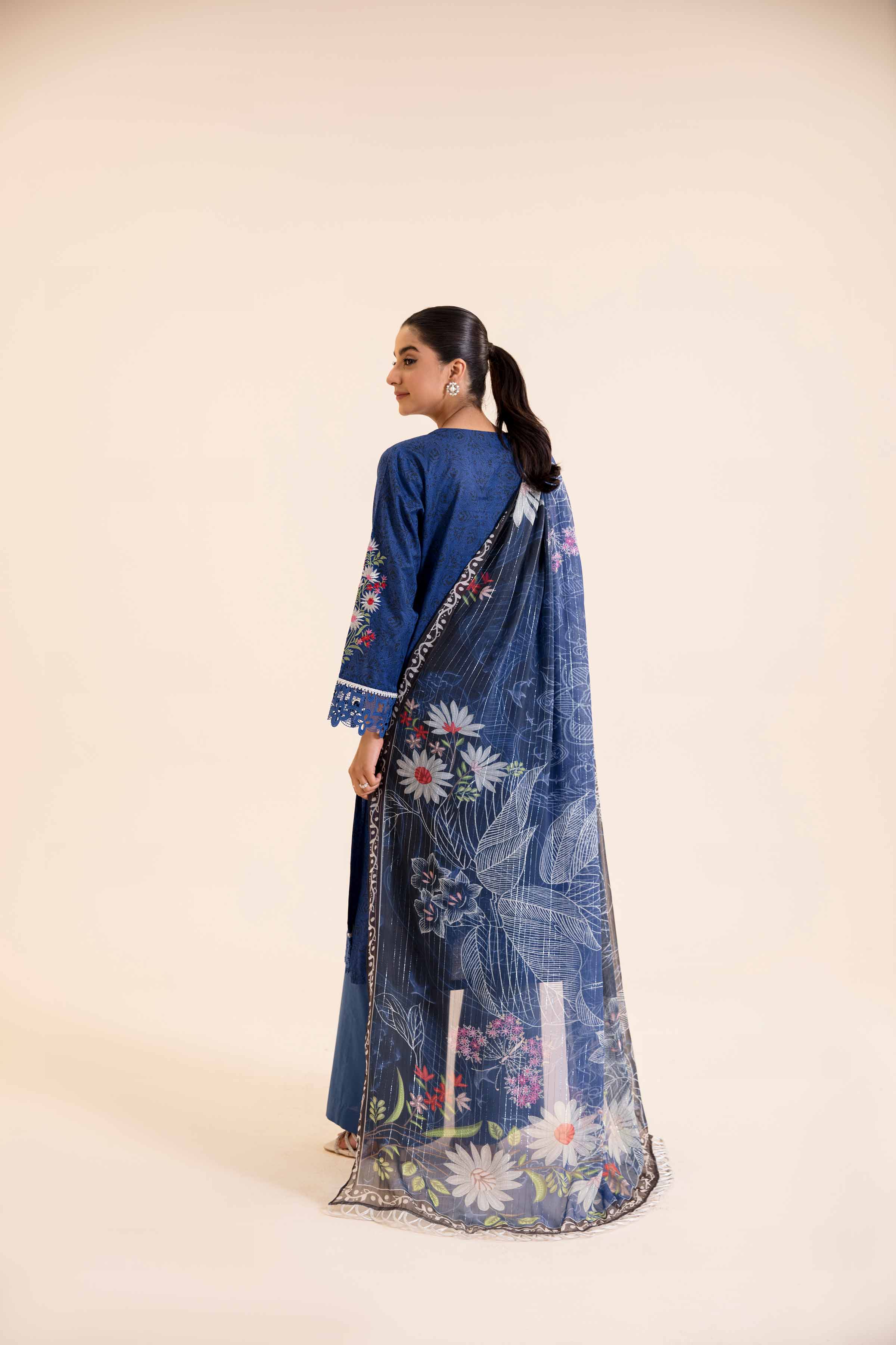 2 Piece - Printed Embroidered Suit - 42401711