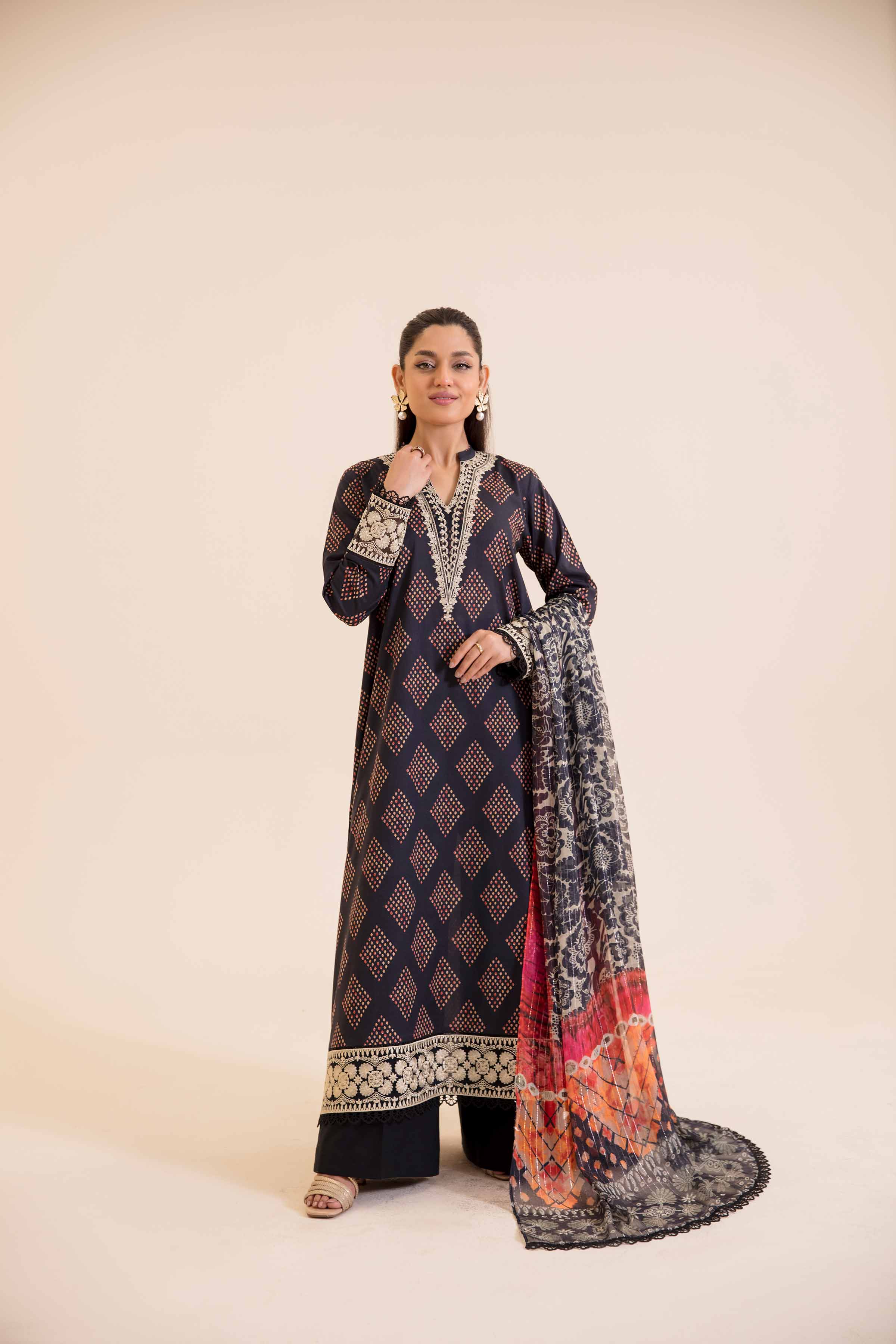 2 Piece - Printed Embroidered Suit - 42401716