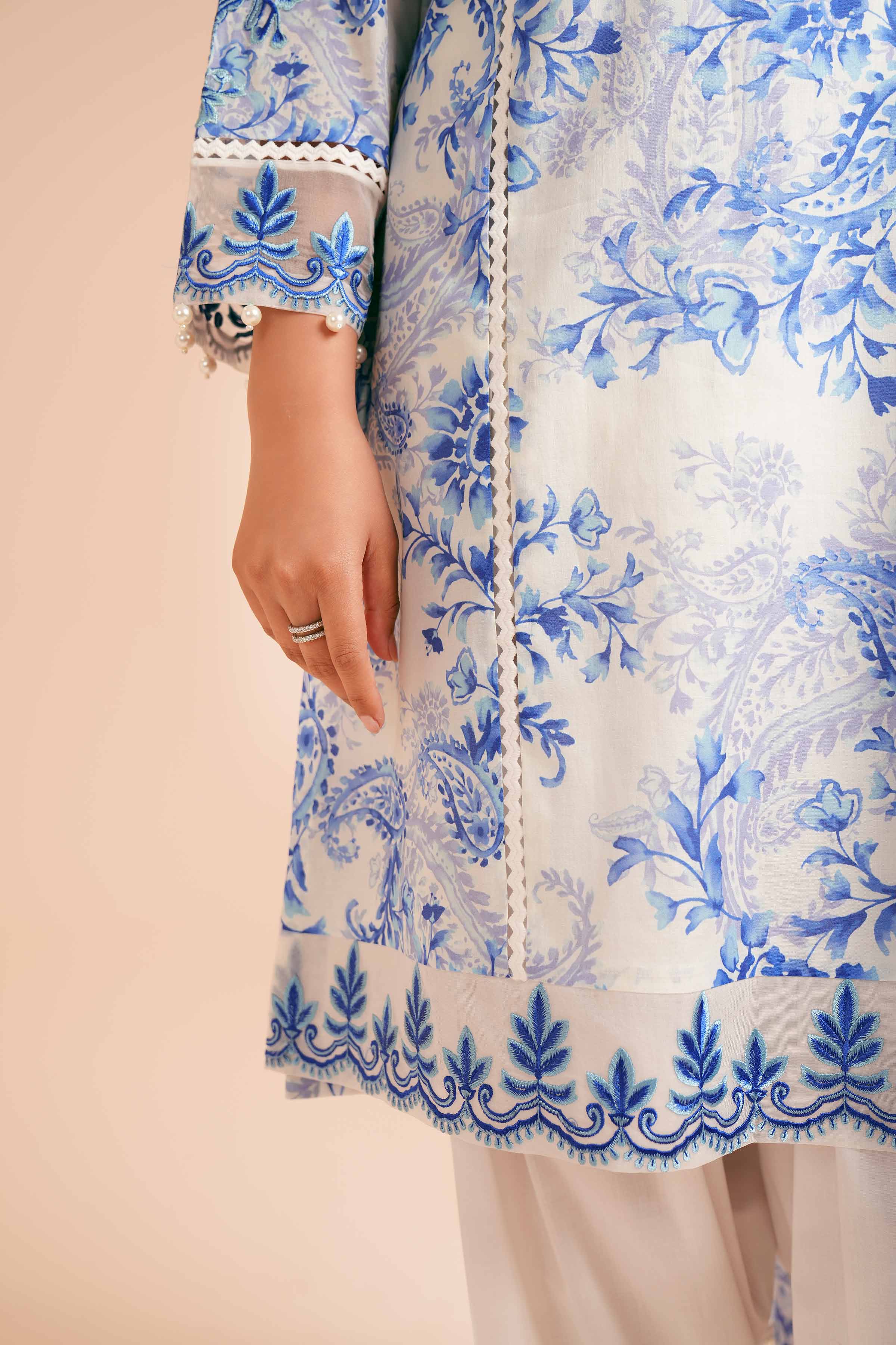 2 Piece - Printed Embroidered Suit - 42401767