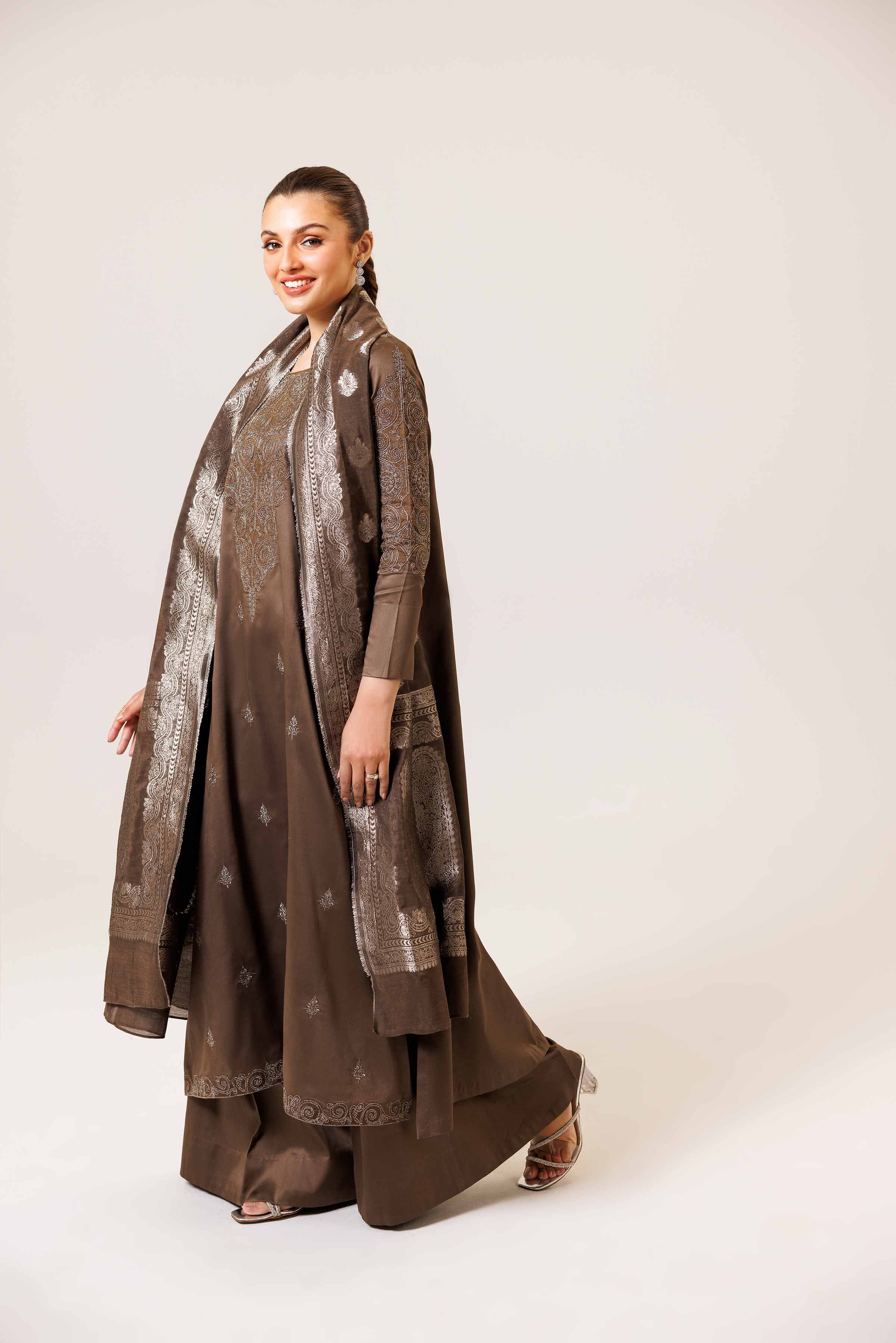 3 Piece - Embroidered Suit - 42401795