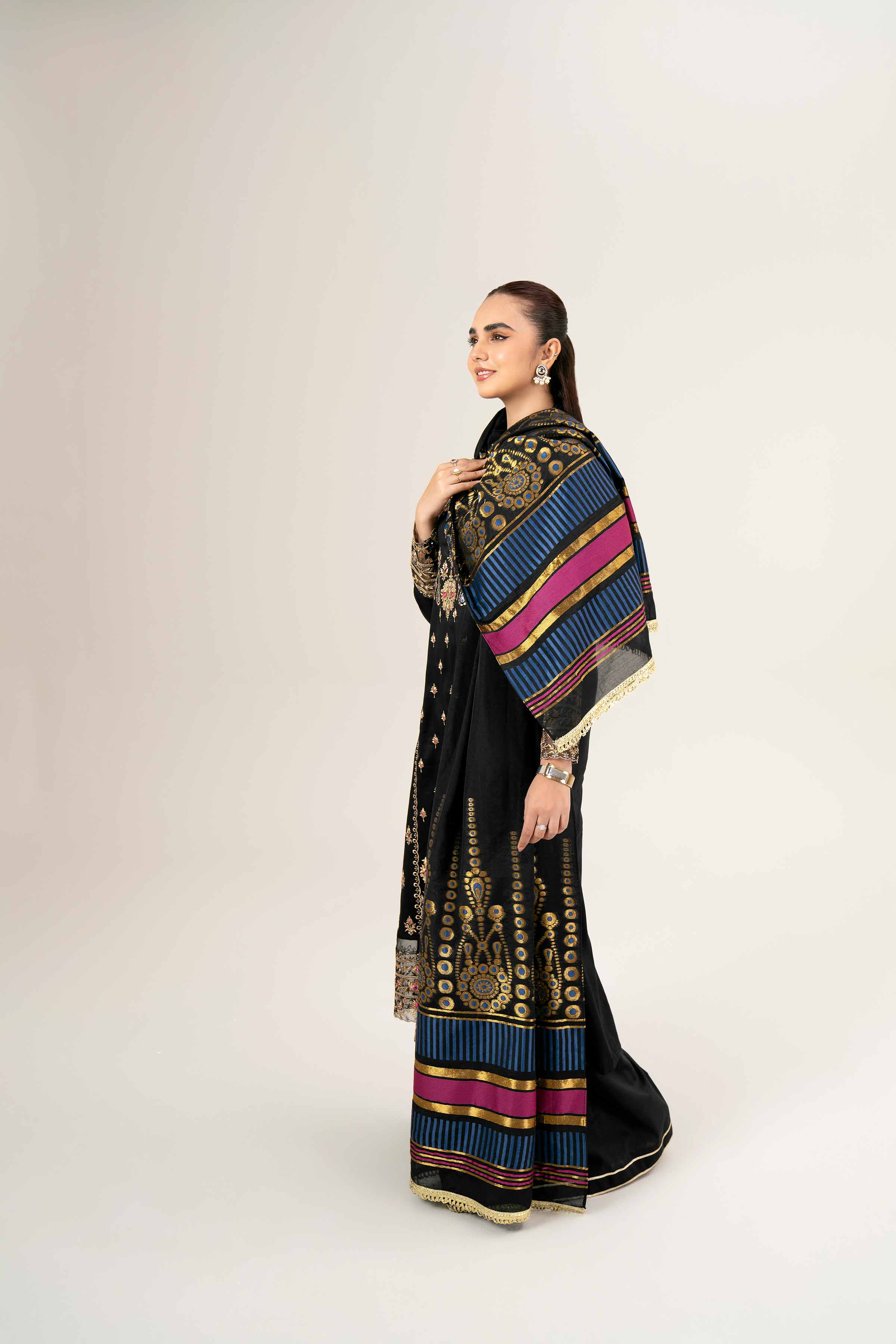 3 Piece - Embroidered Suit - 42401796