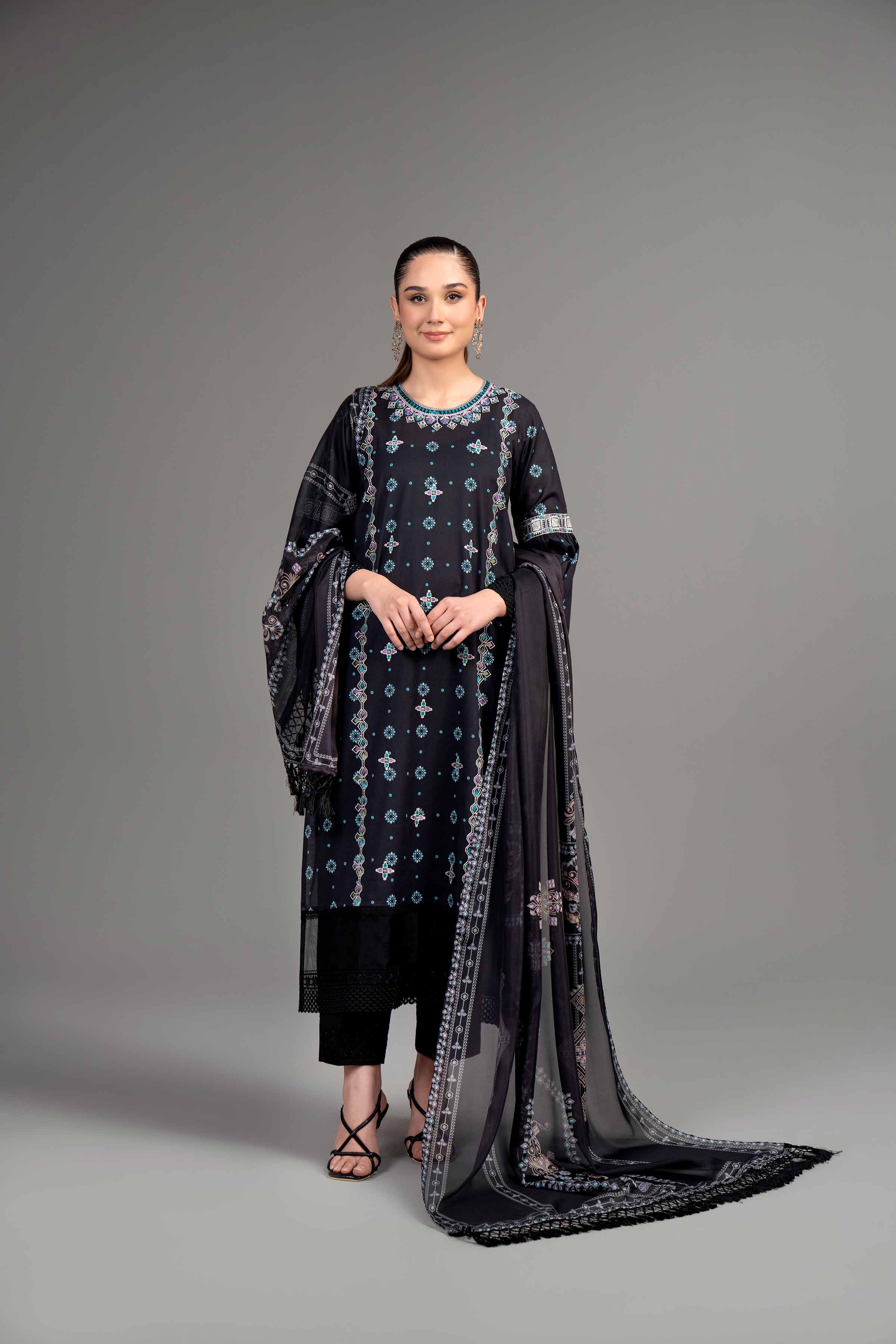 2 Piece - Printed Embroidered Suit - 42401953