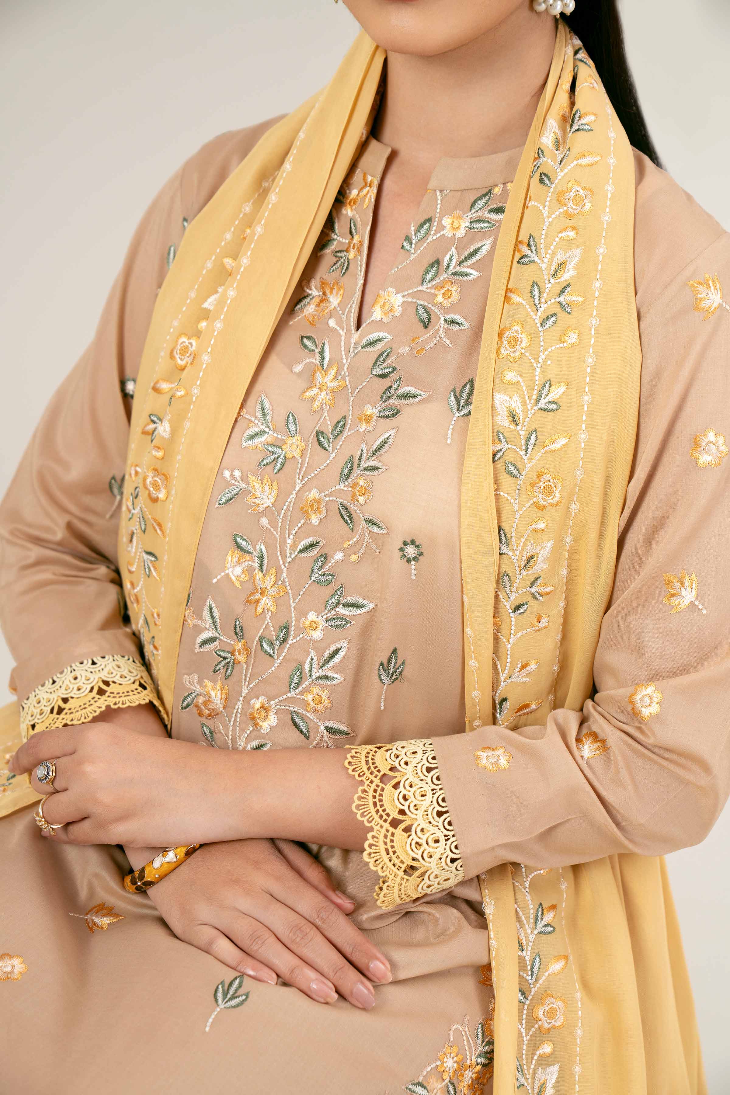 3 Piece - Embroidered Suit - 42401995