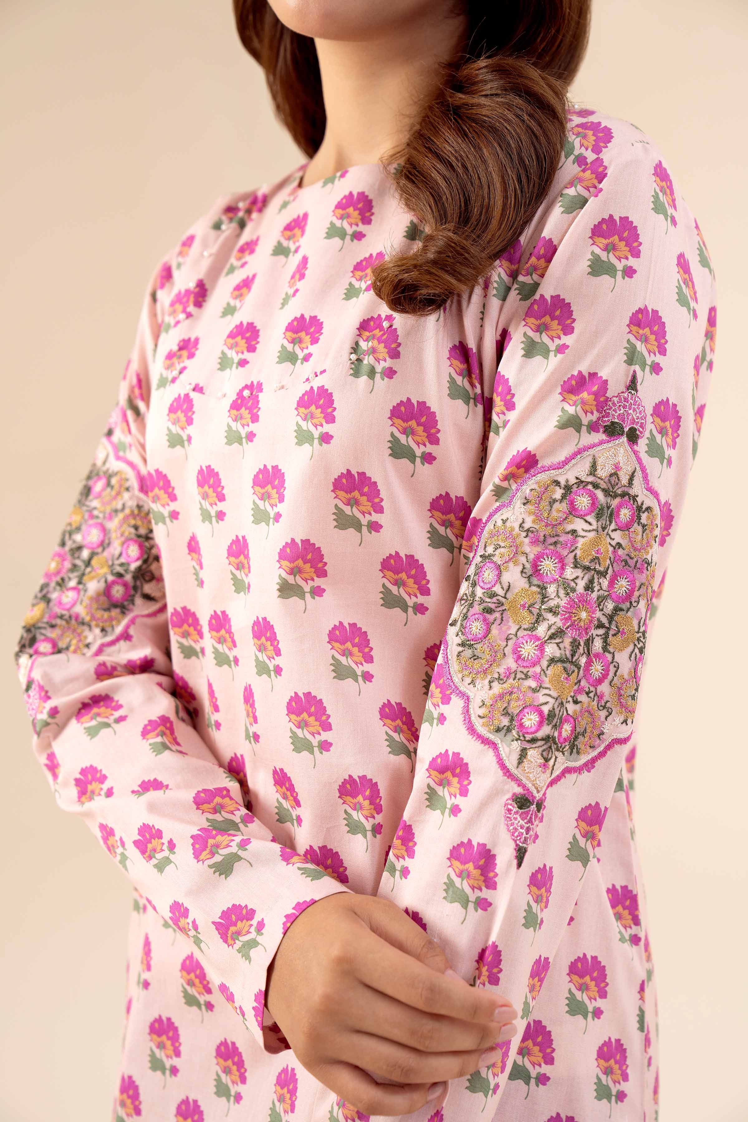 2 Piece - Printed Embroidered Suit - 42402080