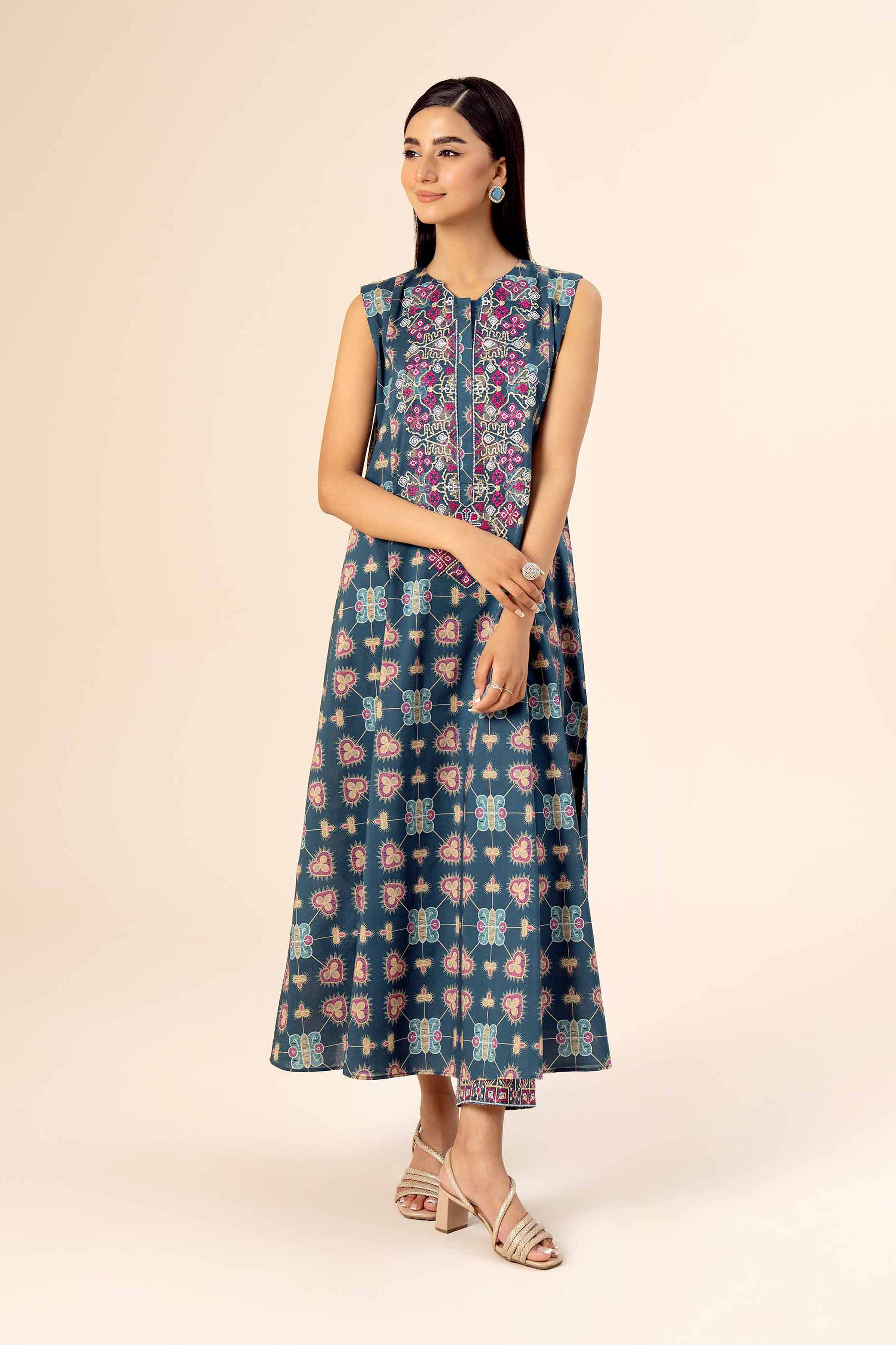 2 Piece - Printed Embroidered Suit - 42402082