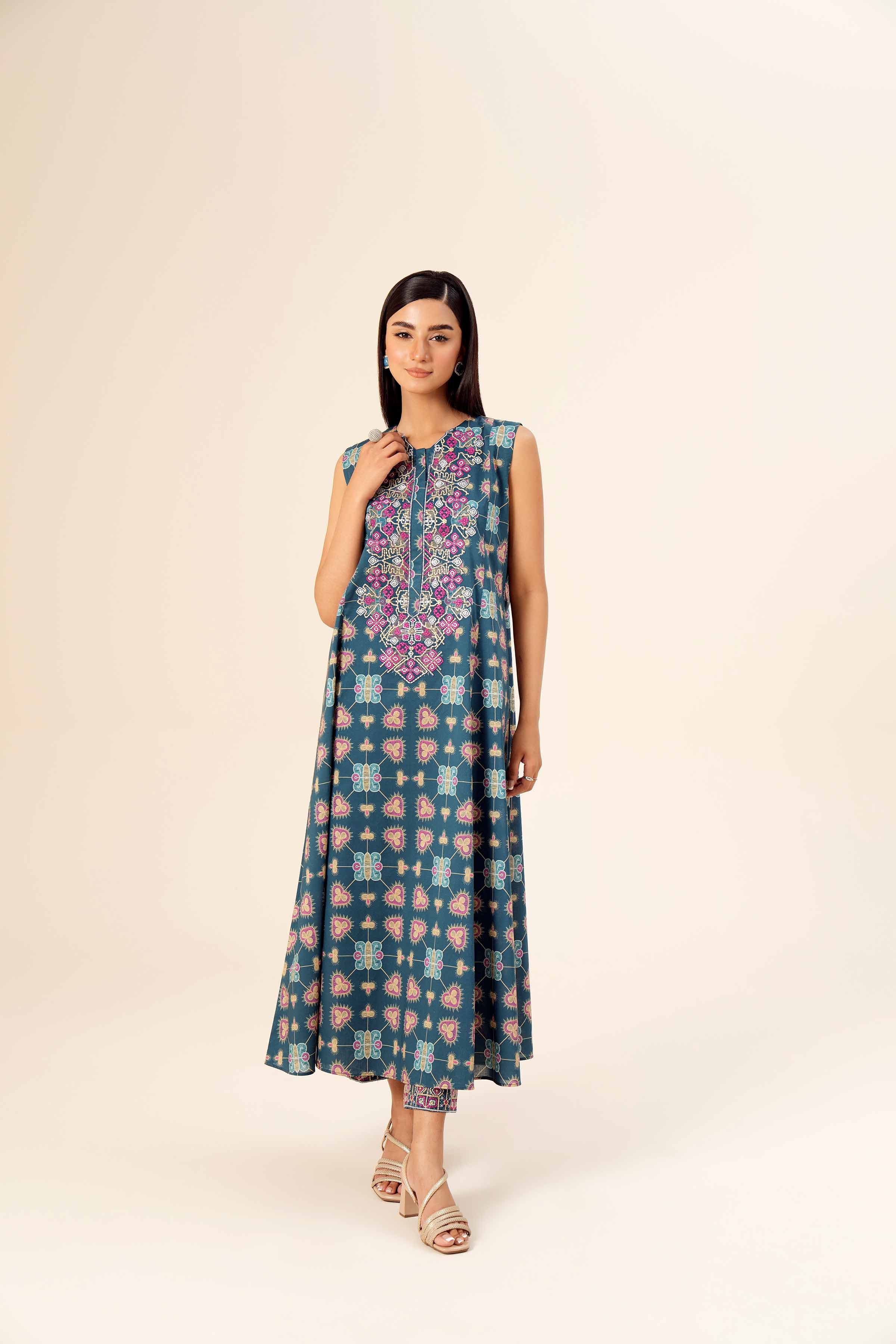 2 Piece - Printed Embroidered Suit - 42402082