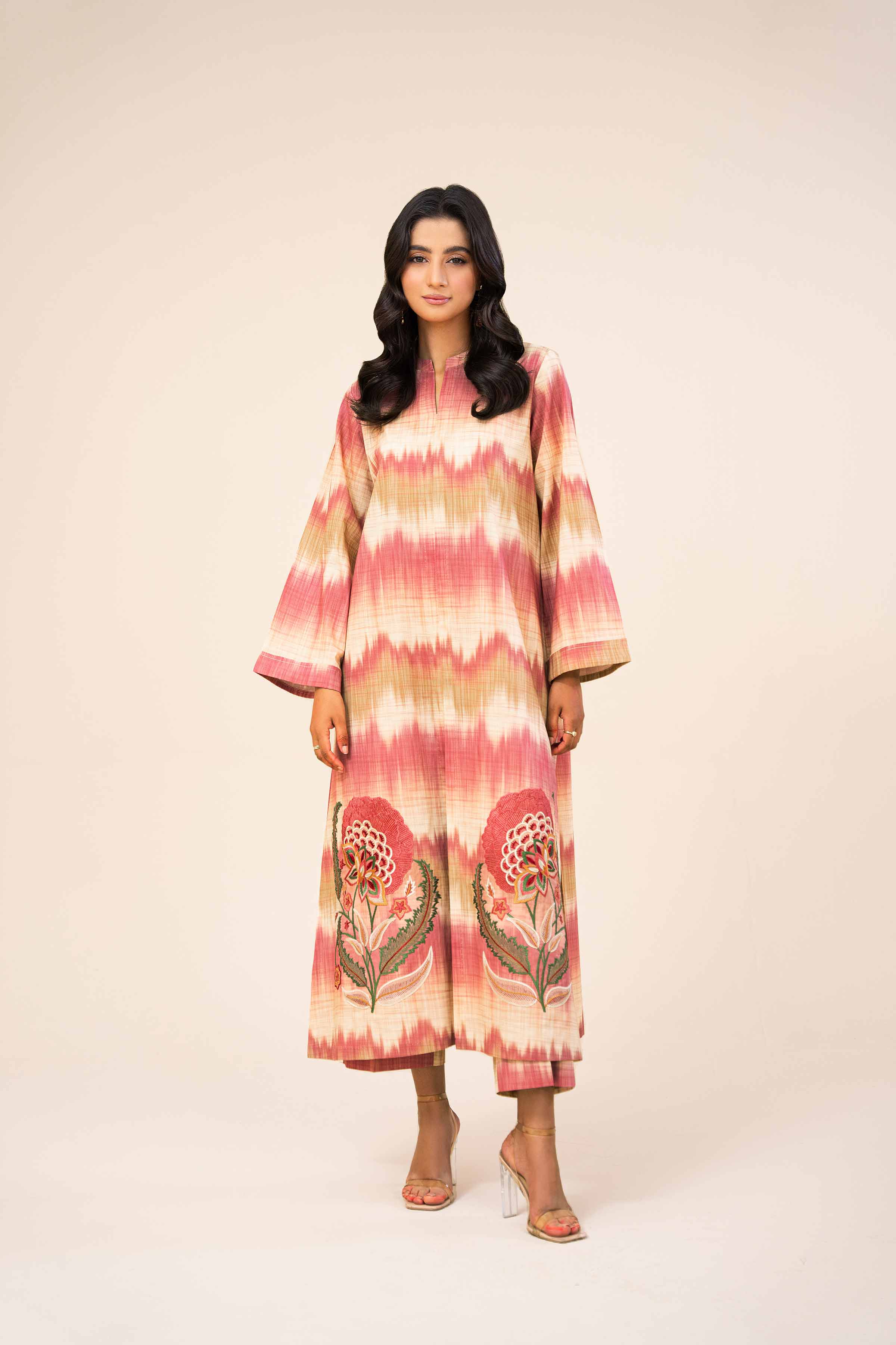 2 Piece - Printed Embroidered Suit - 42402083