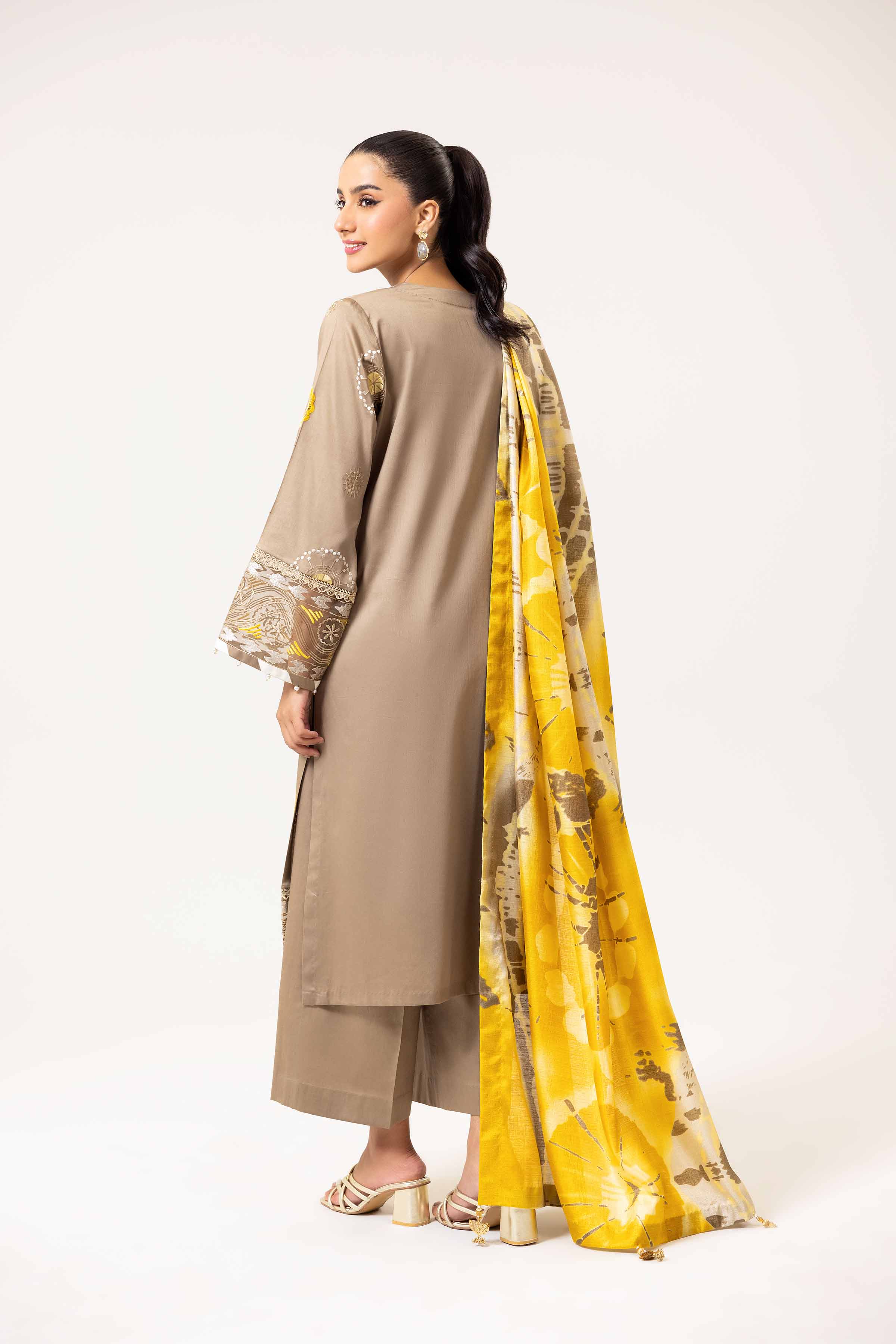 3 Piece - Embroidered Suit - 42402176