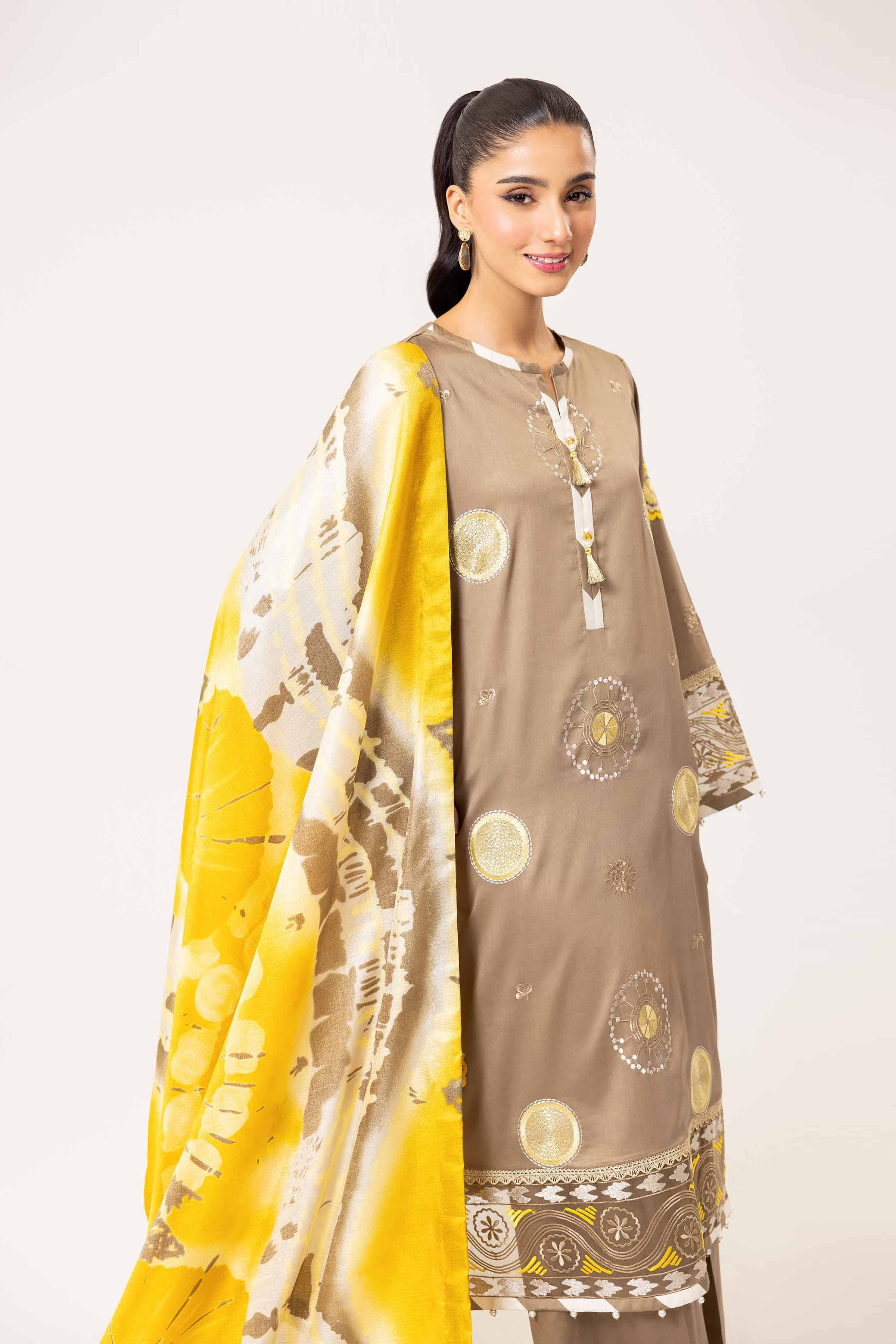 3 Piece - Embroidered Suit - 42402176