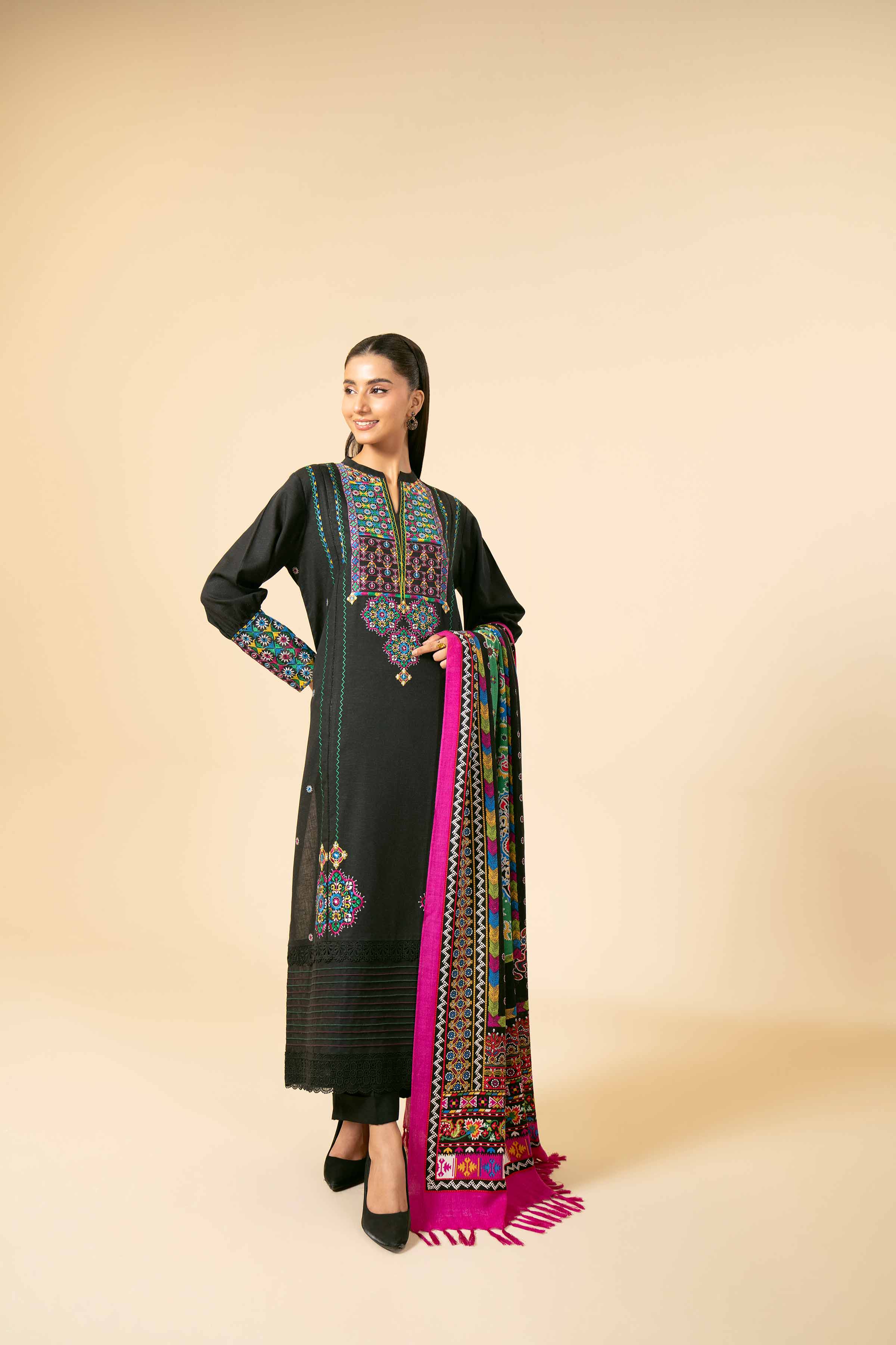 3 Piece - Embroidered Suit - 42404260