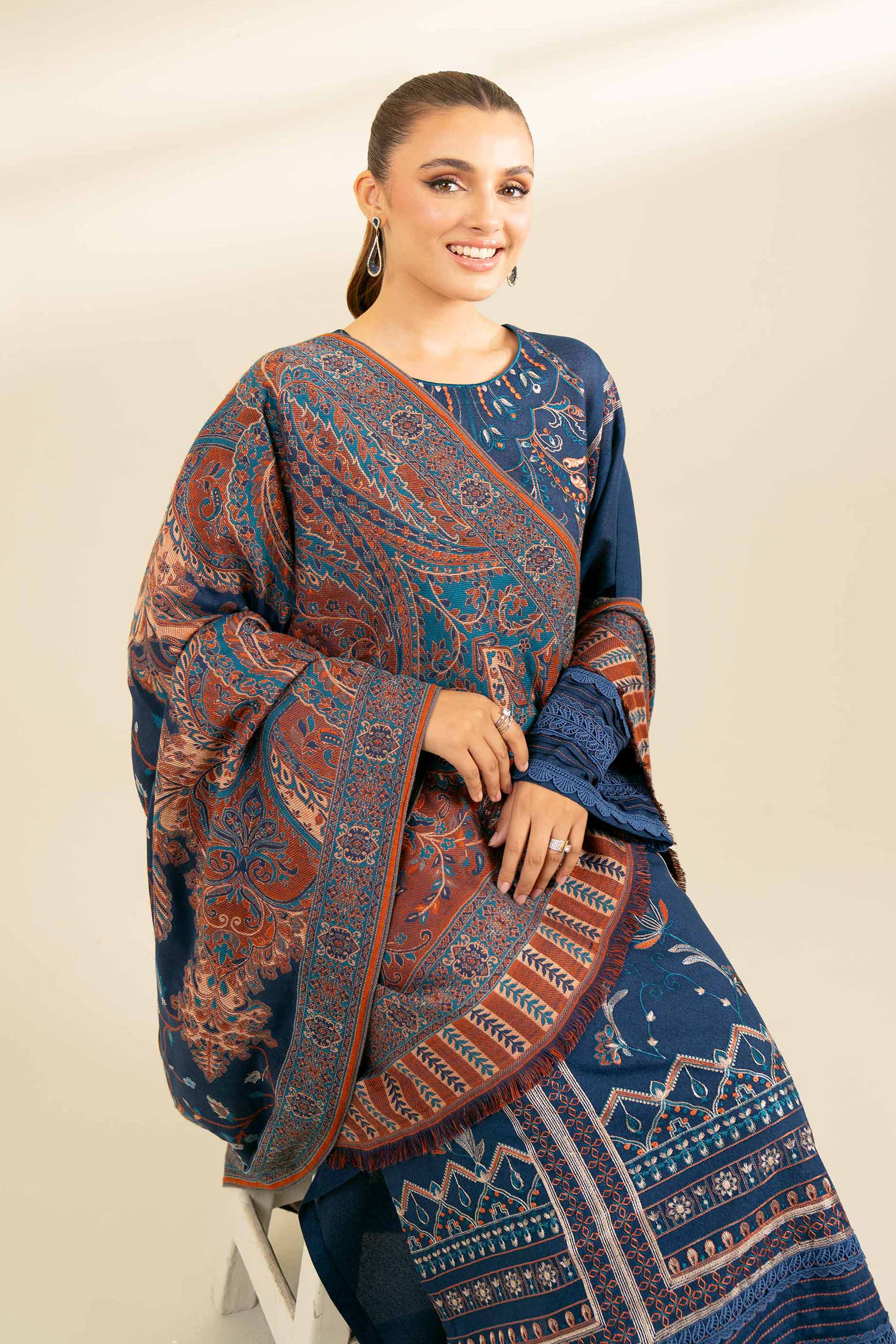 3 Piece - Embroidered Suit - 42404386
