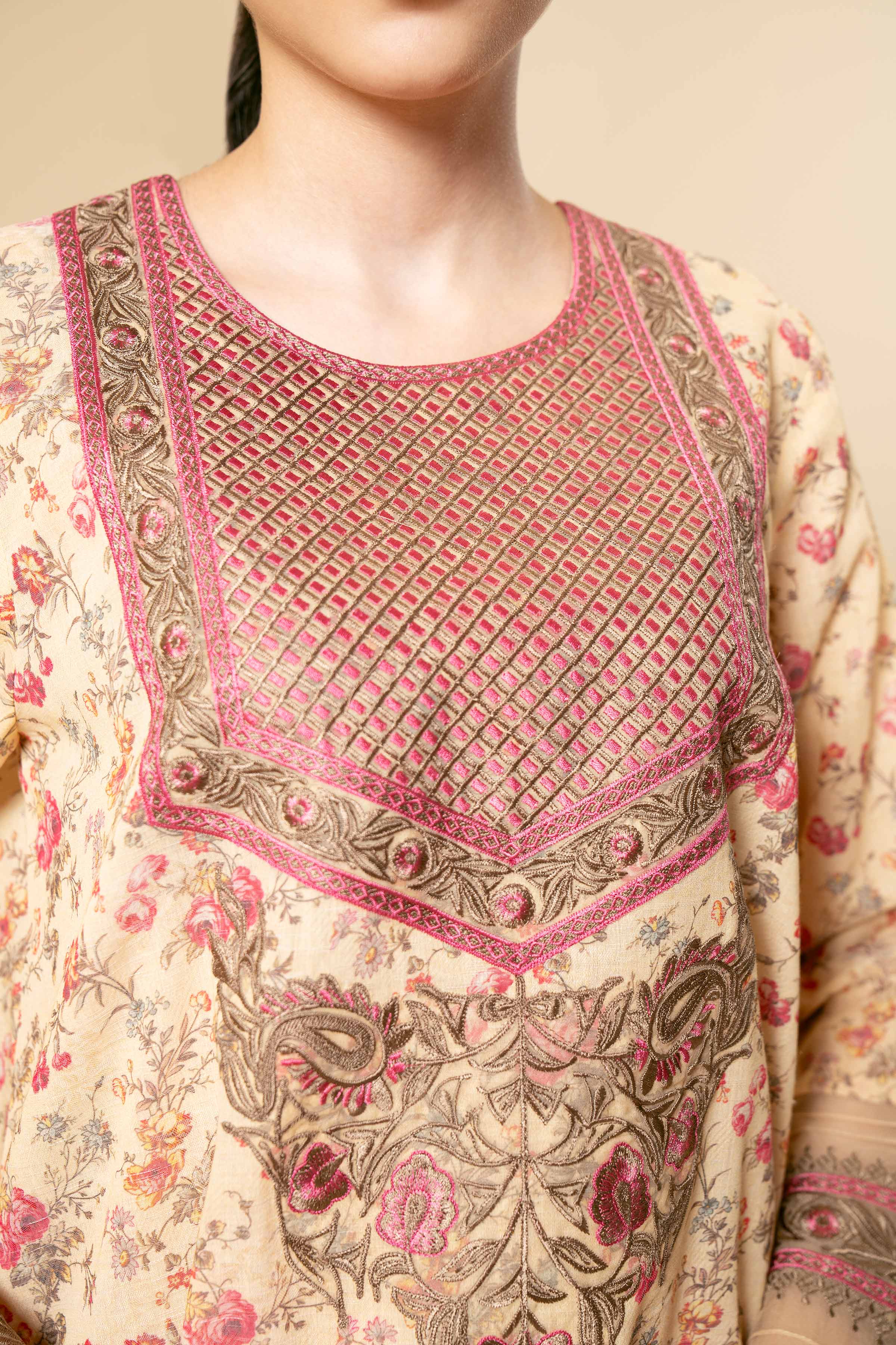 2 Piece - Digital Printed Embroidered Suit - 42404439