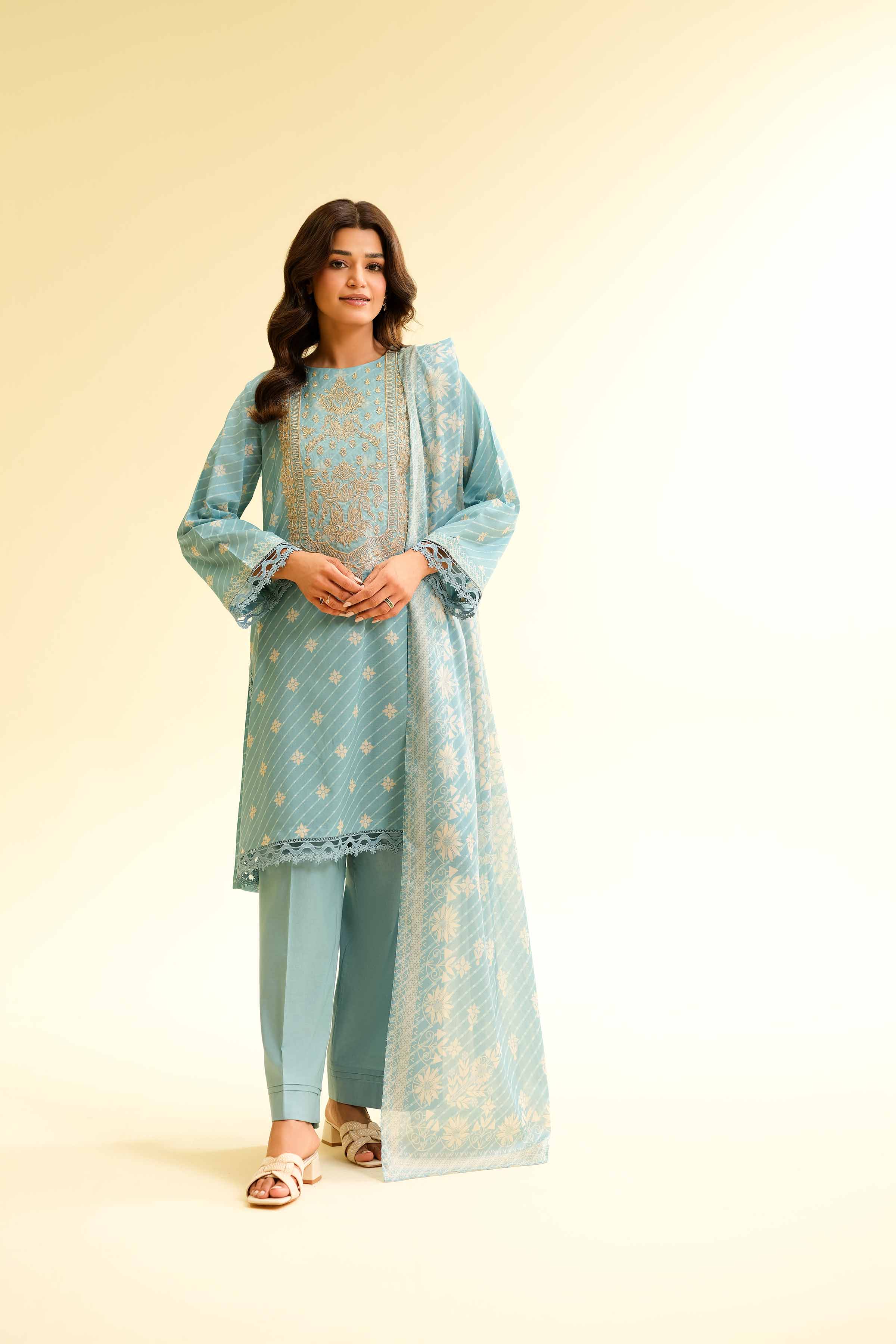2 Piece - Printed Embroidered Suit - 42501162