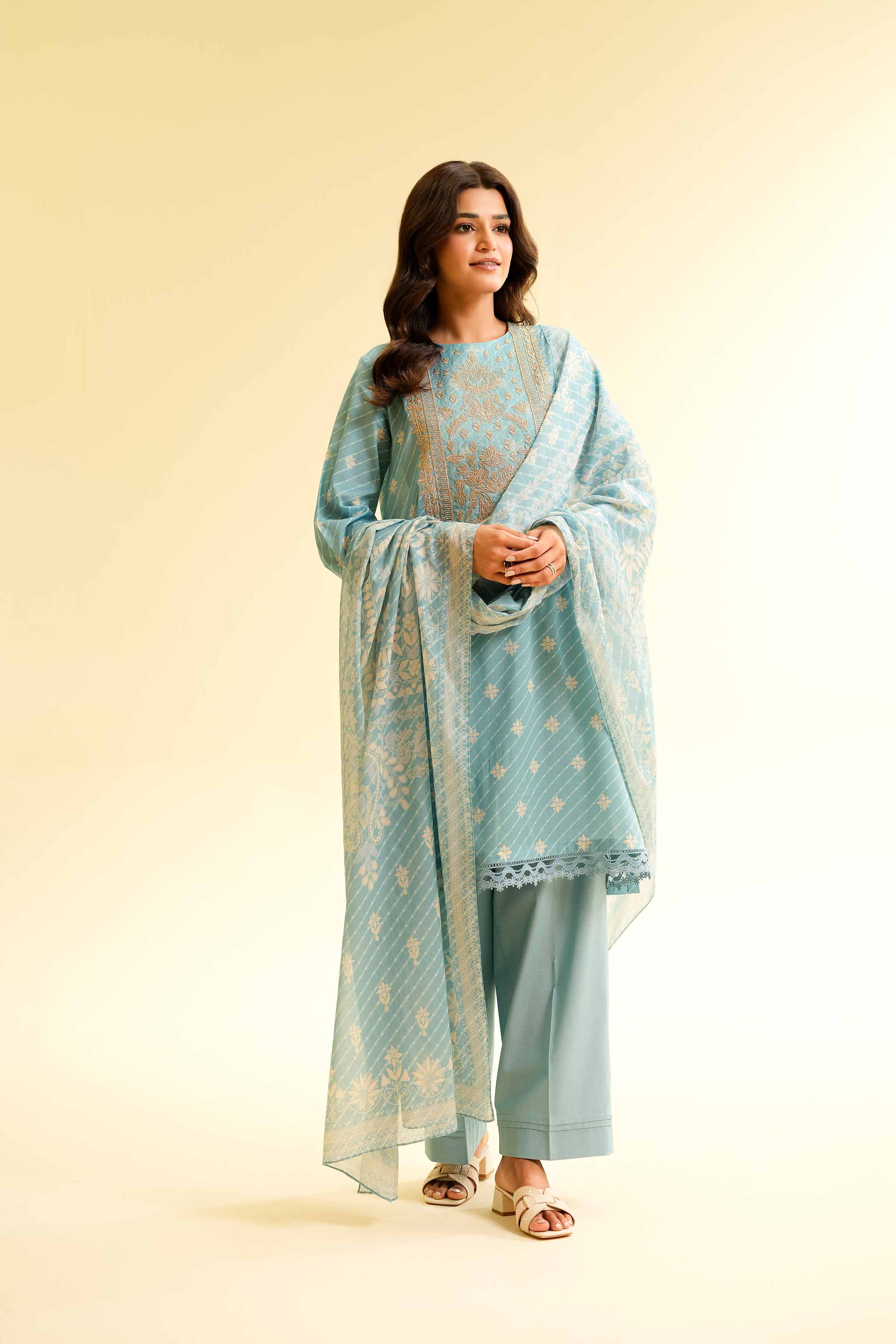 2 Piece - Printed Embroidered Suit - 42501162