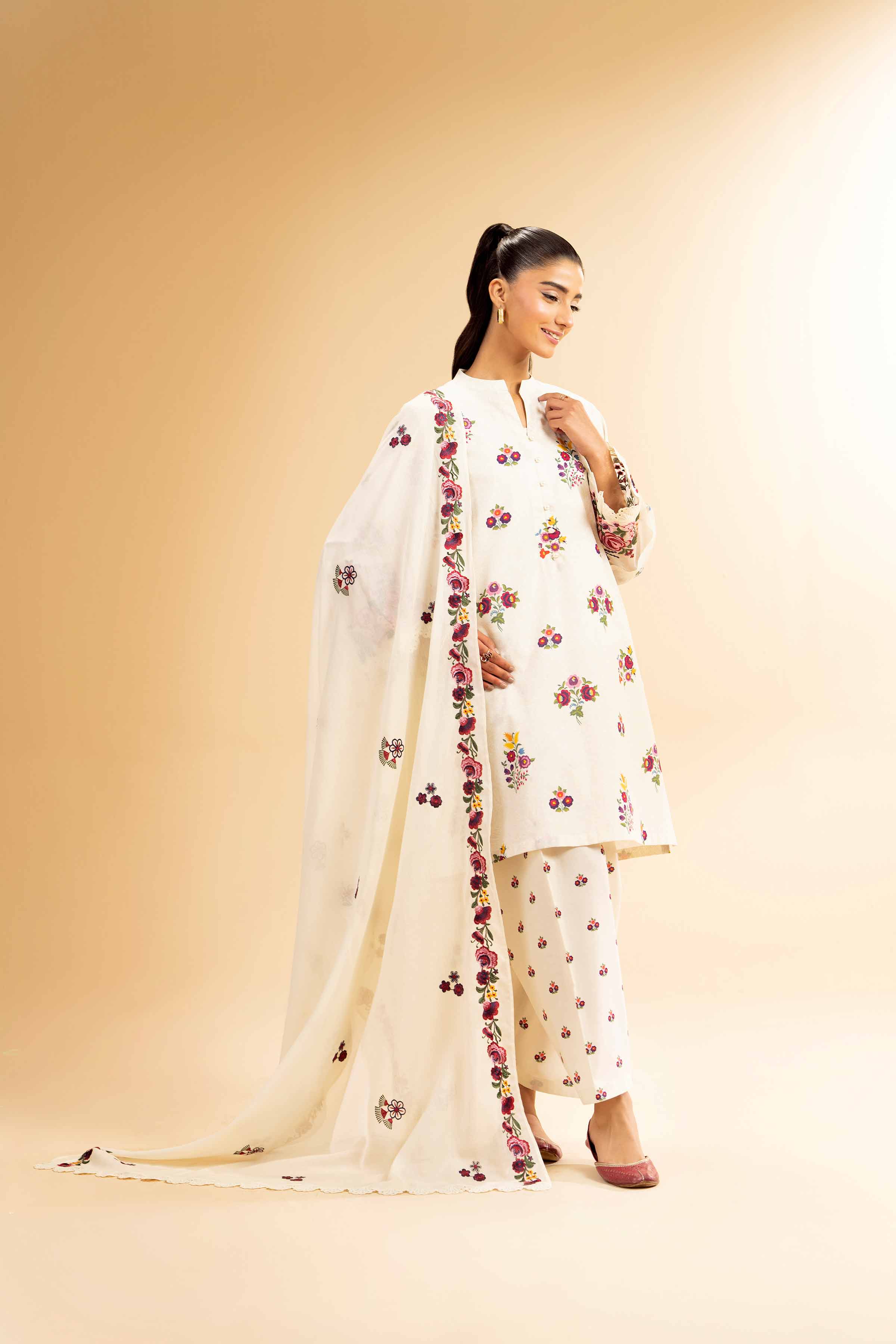 3 Piece - Printed Embroidered Suit - 42501358