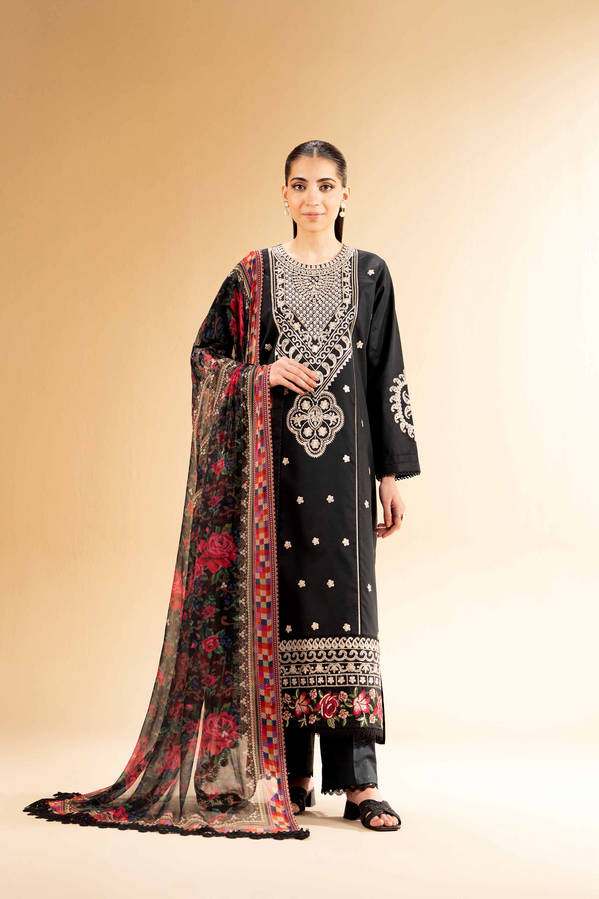 3 Piece - Embroidered Suit - 42501379