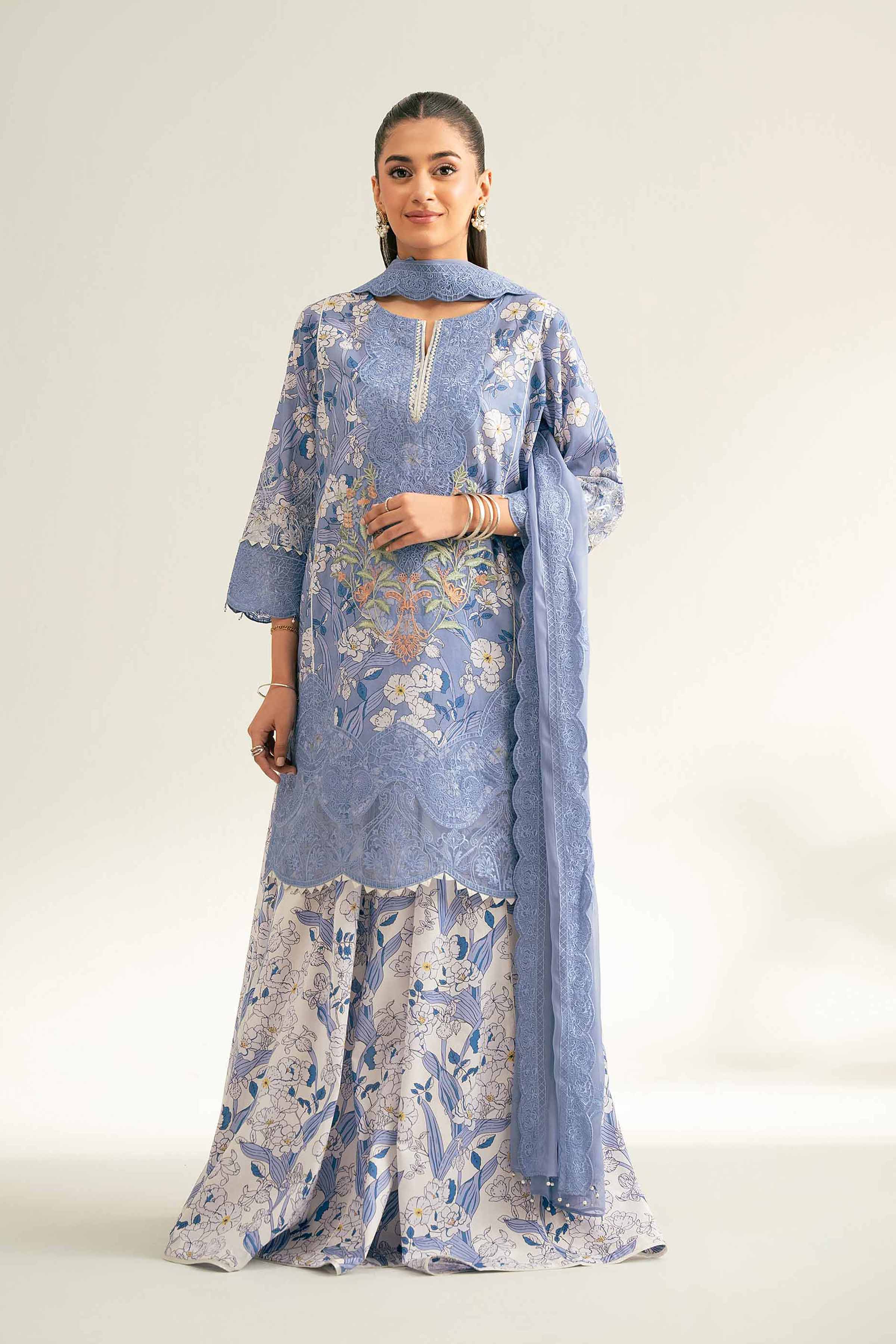 3 Piece - Embroidered Suit - 42519399