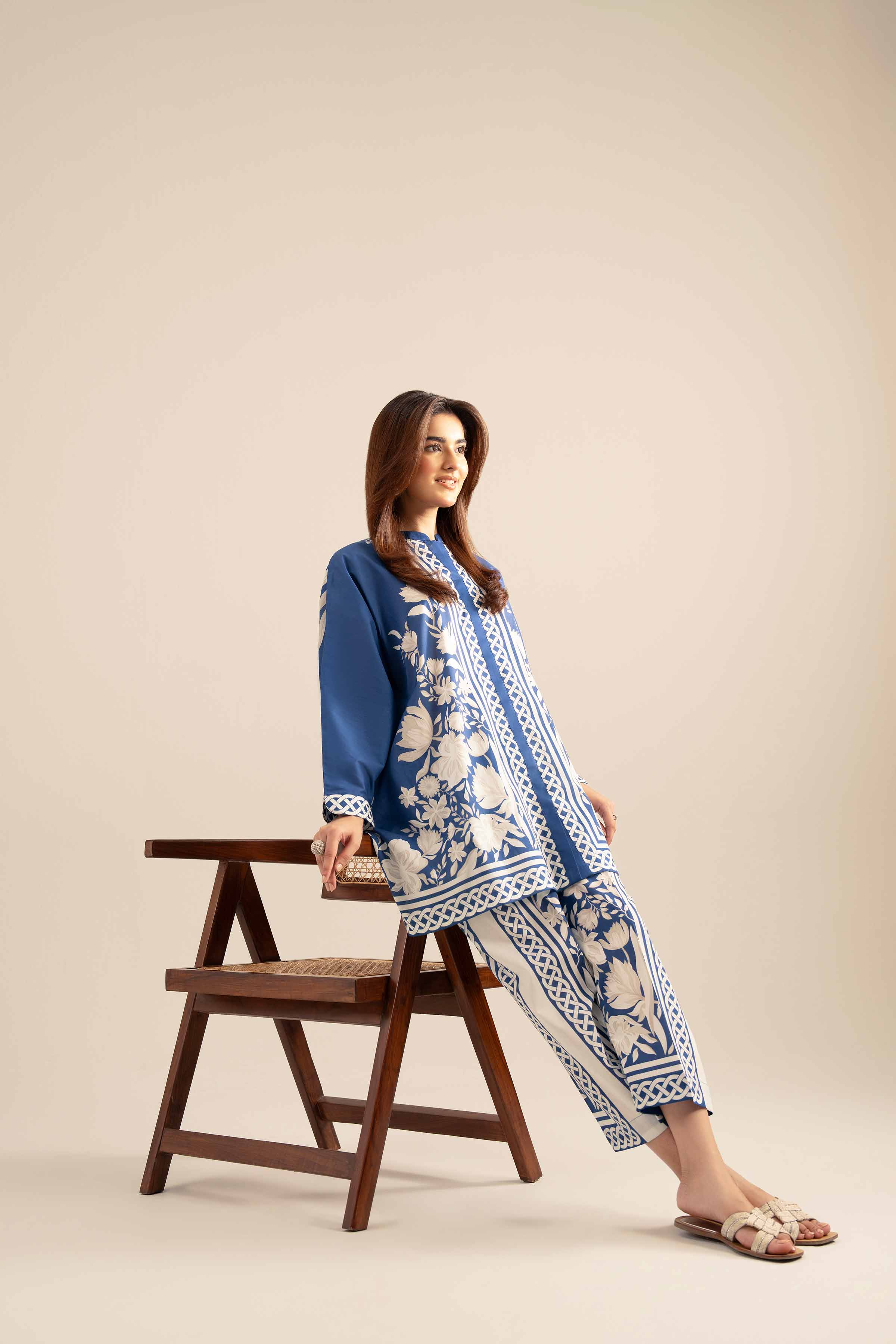 2 Piece - Printed Suit - AS25-60