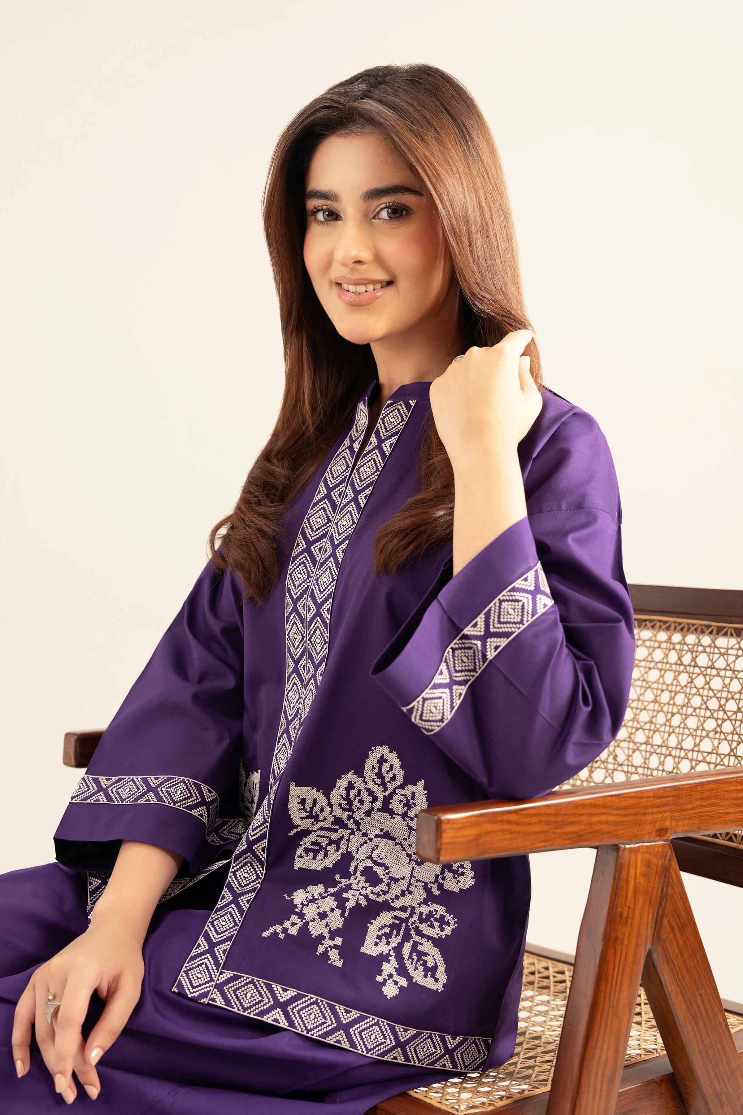 2 Piece - Embroidered Suit - AS25-75