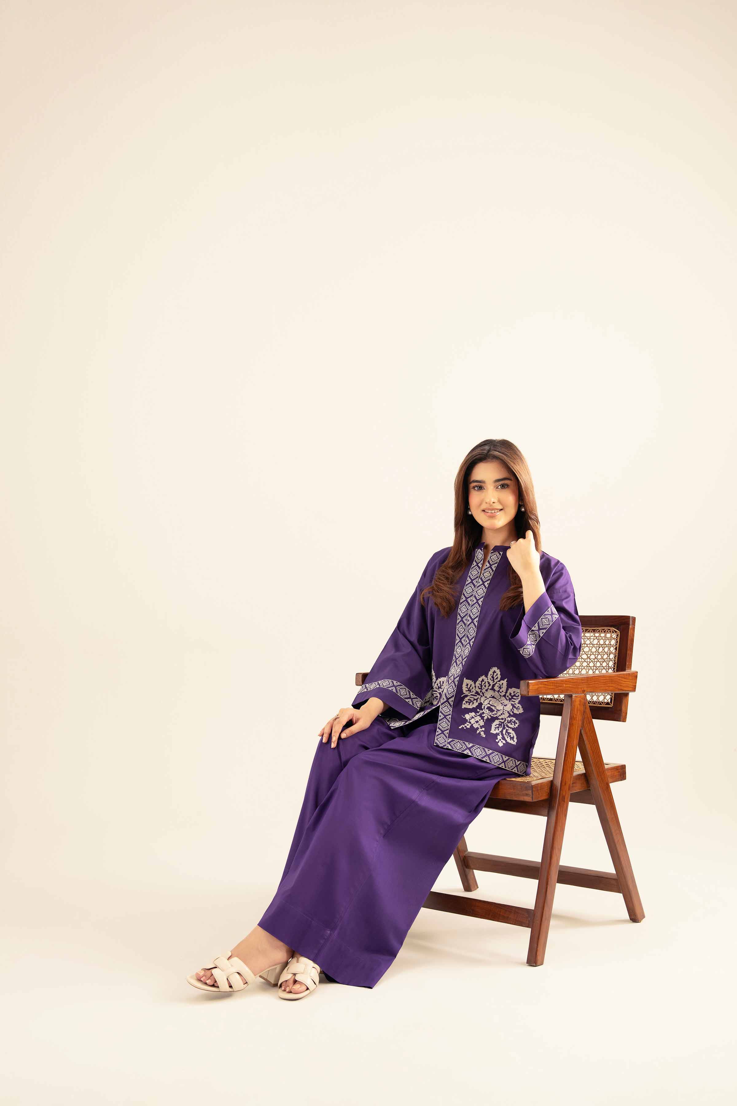 2 Piece - Embroidered Suit - AS25-75