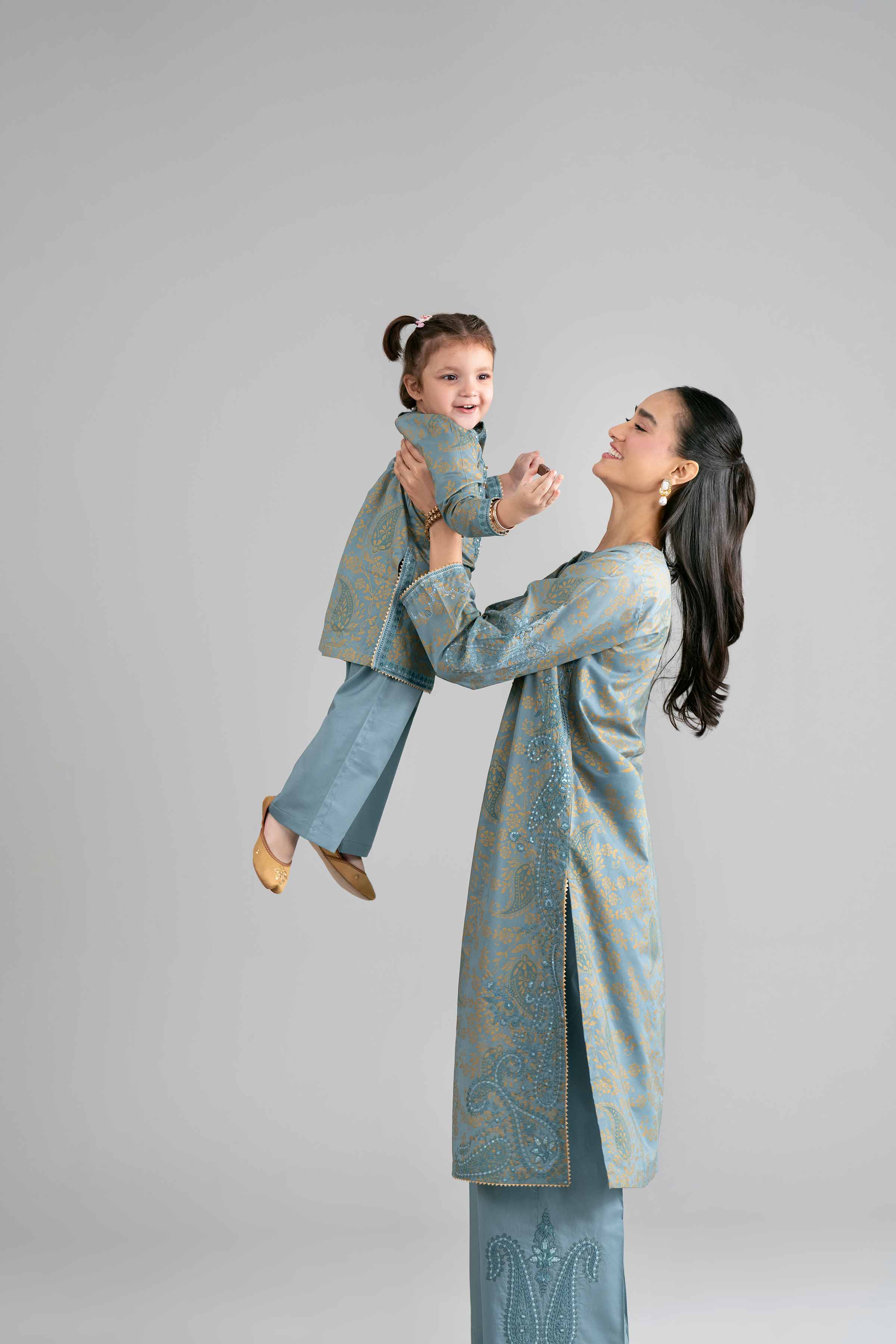 2 Piece - Printed Embroidered Suit - PMD26-05 M