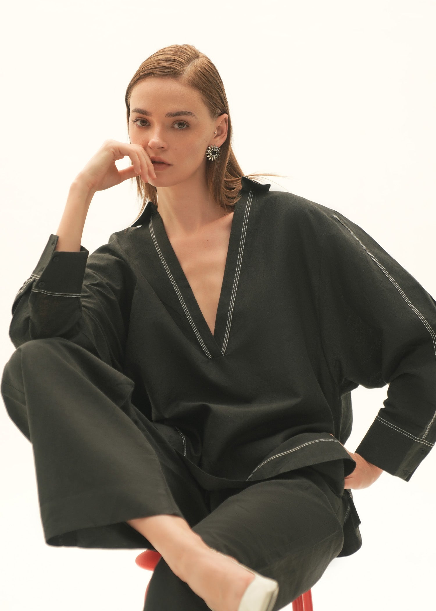 Basic Linen Blend Blouse With Contasting Top-Stitches - KOA