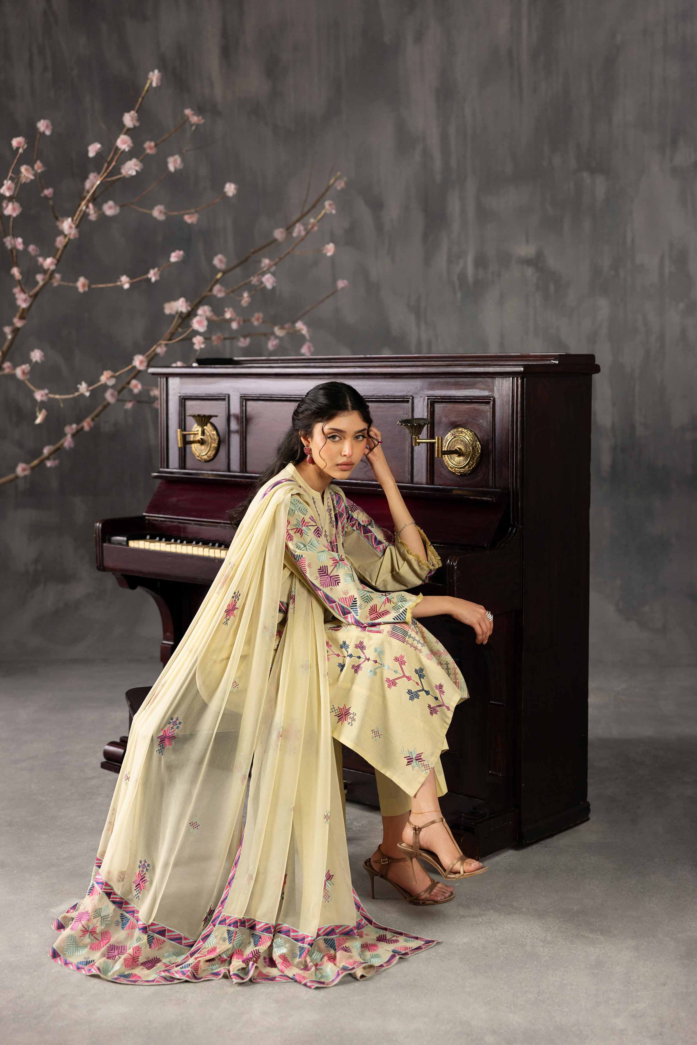 3 Piece - Embroidered Suit - KFE26-94