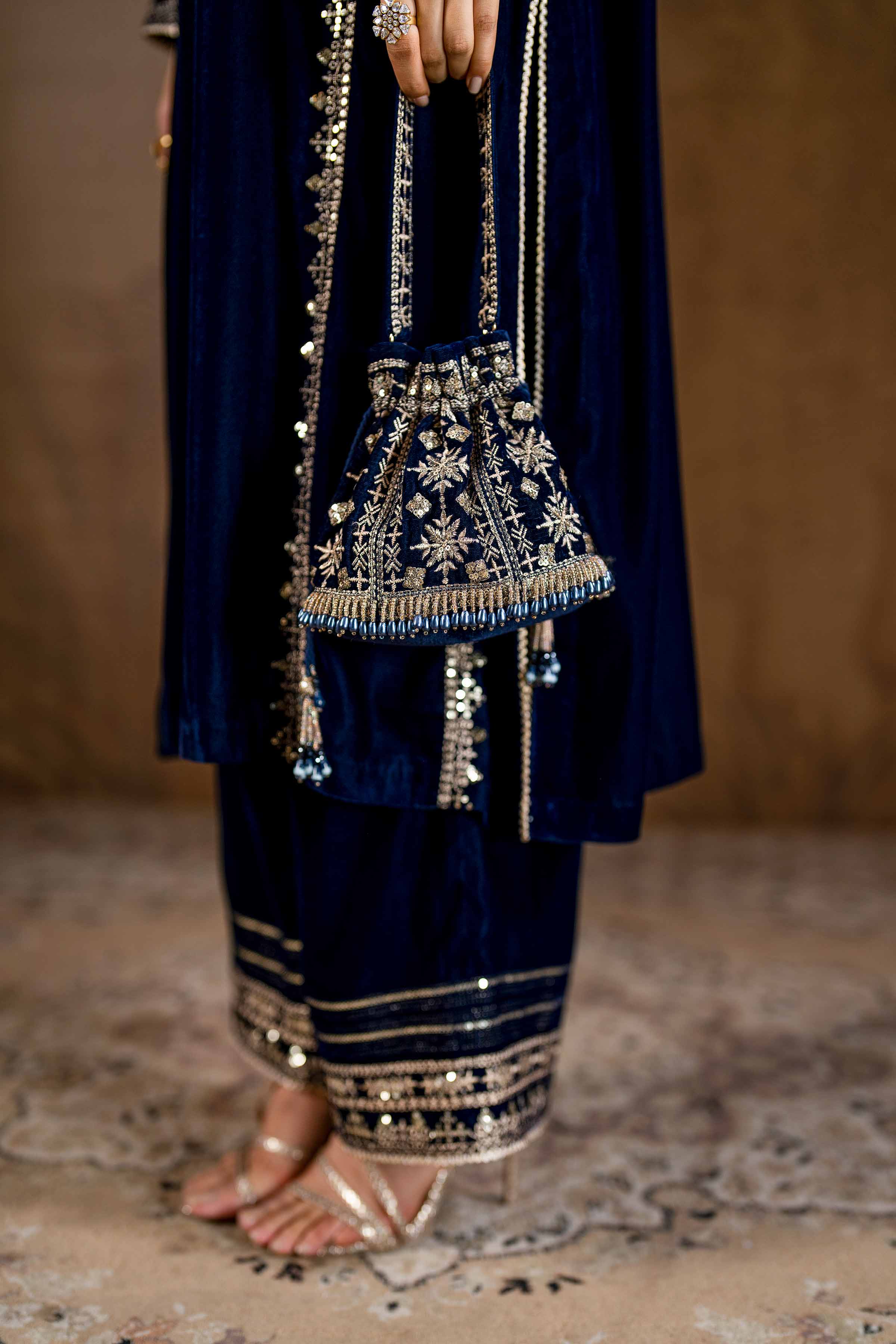 Embroidered Pouch - KFW24-145