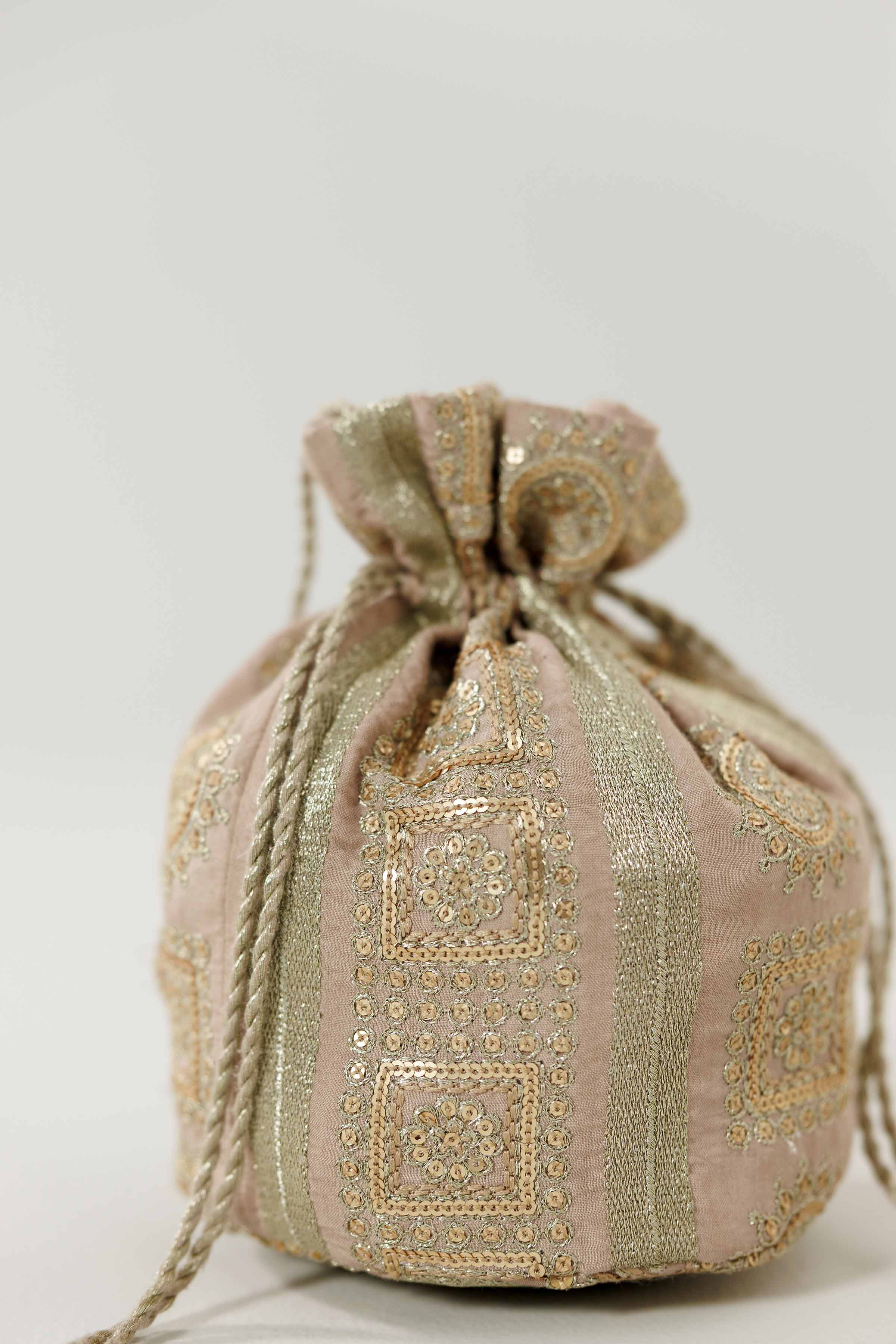 Embroidered Pouch - KFW25-152 for Women - Pret Collection | Nishat | Shop Online