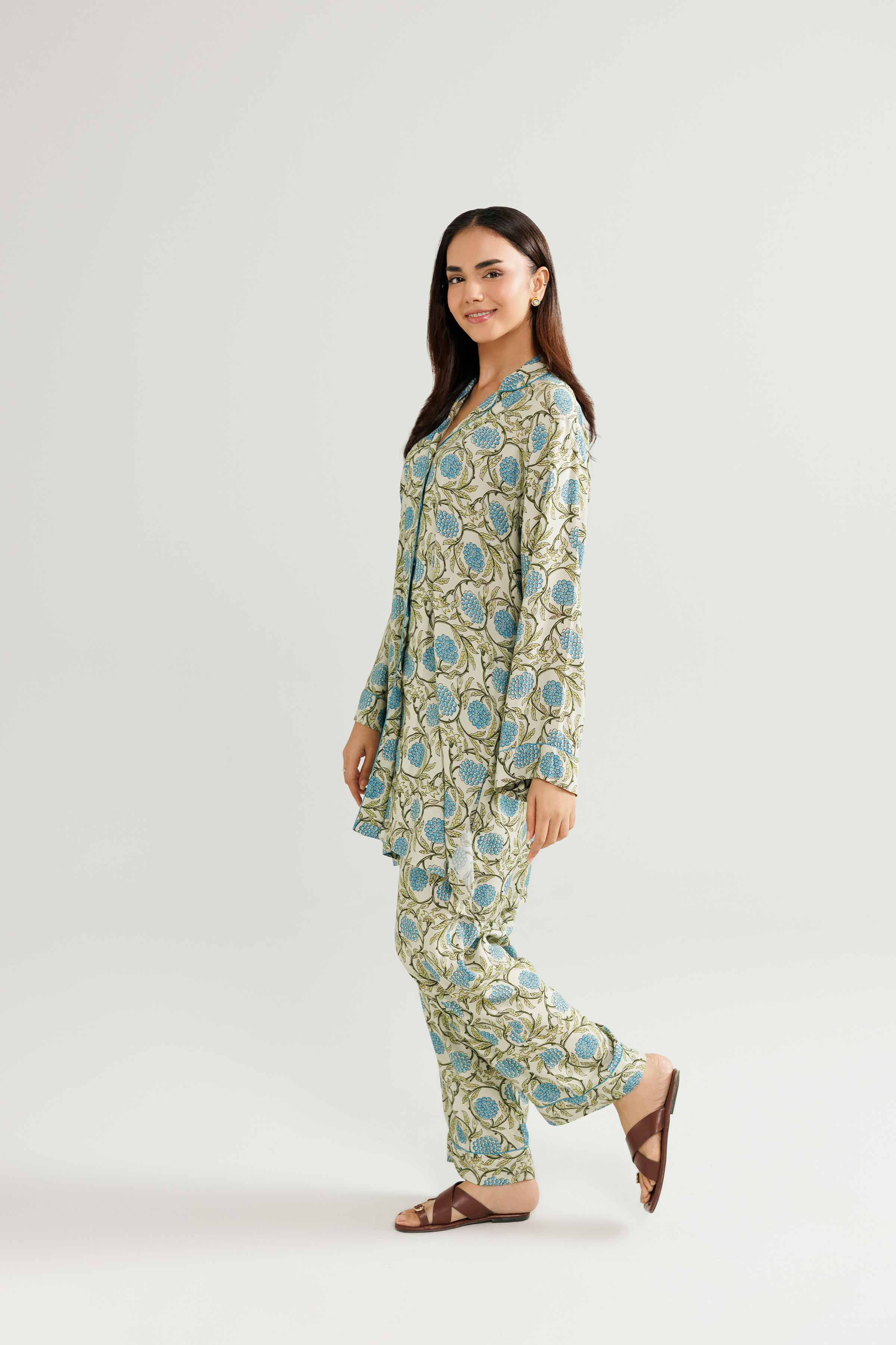 2 Piece - Printed Suit - KLW25-01 for Women - Pret Collection | Nishat | Shop Online