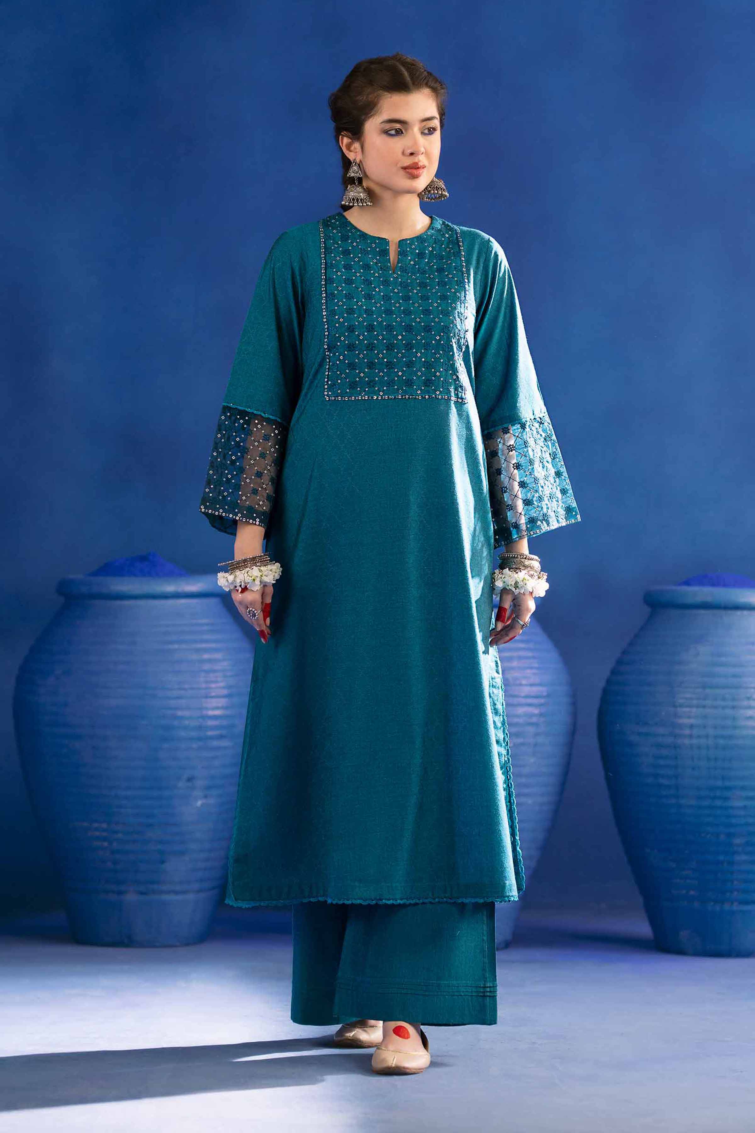 2 Piece - Embroidered Suit - PE25-122