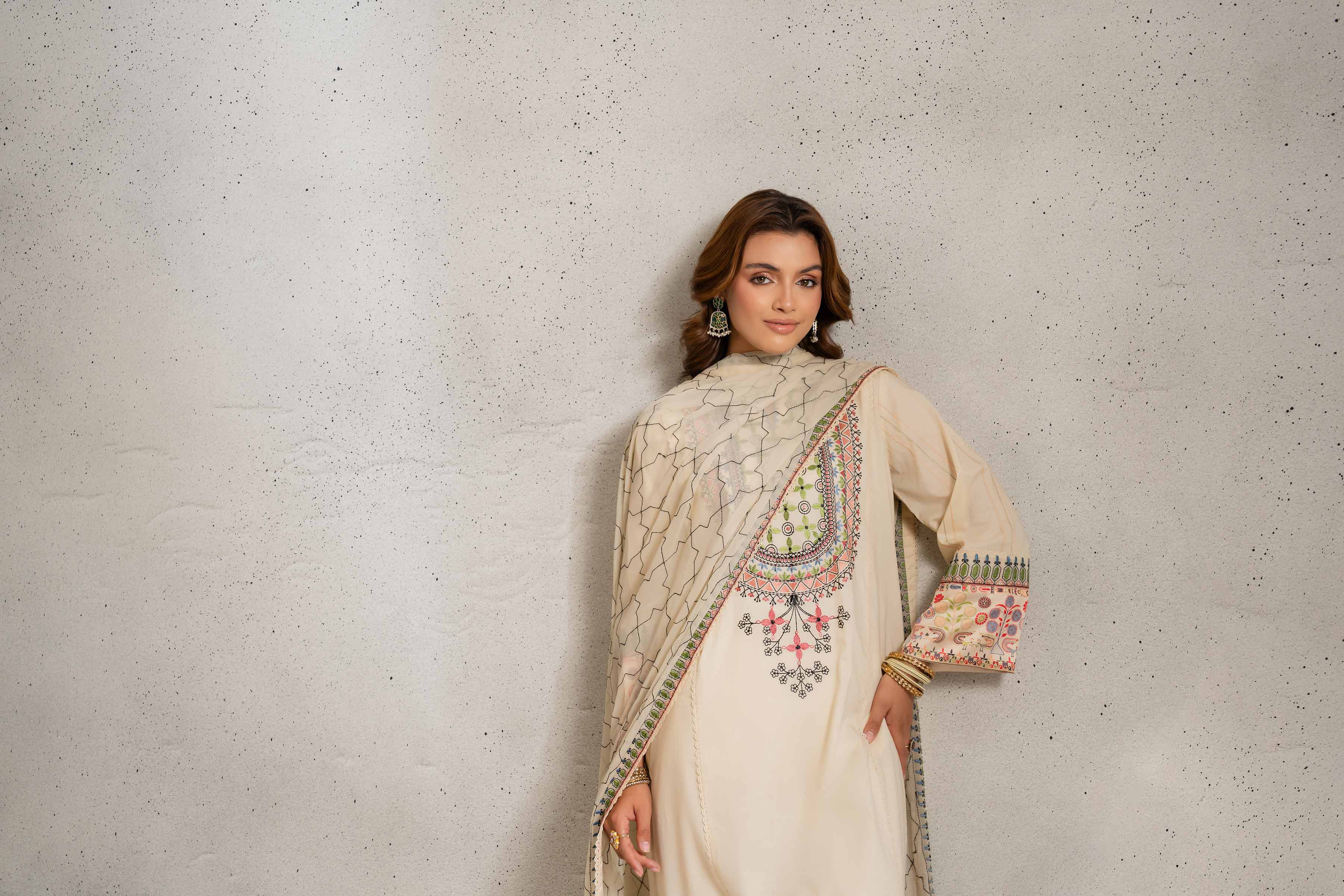 3 Piece - Embroidered Suit - PE25-132