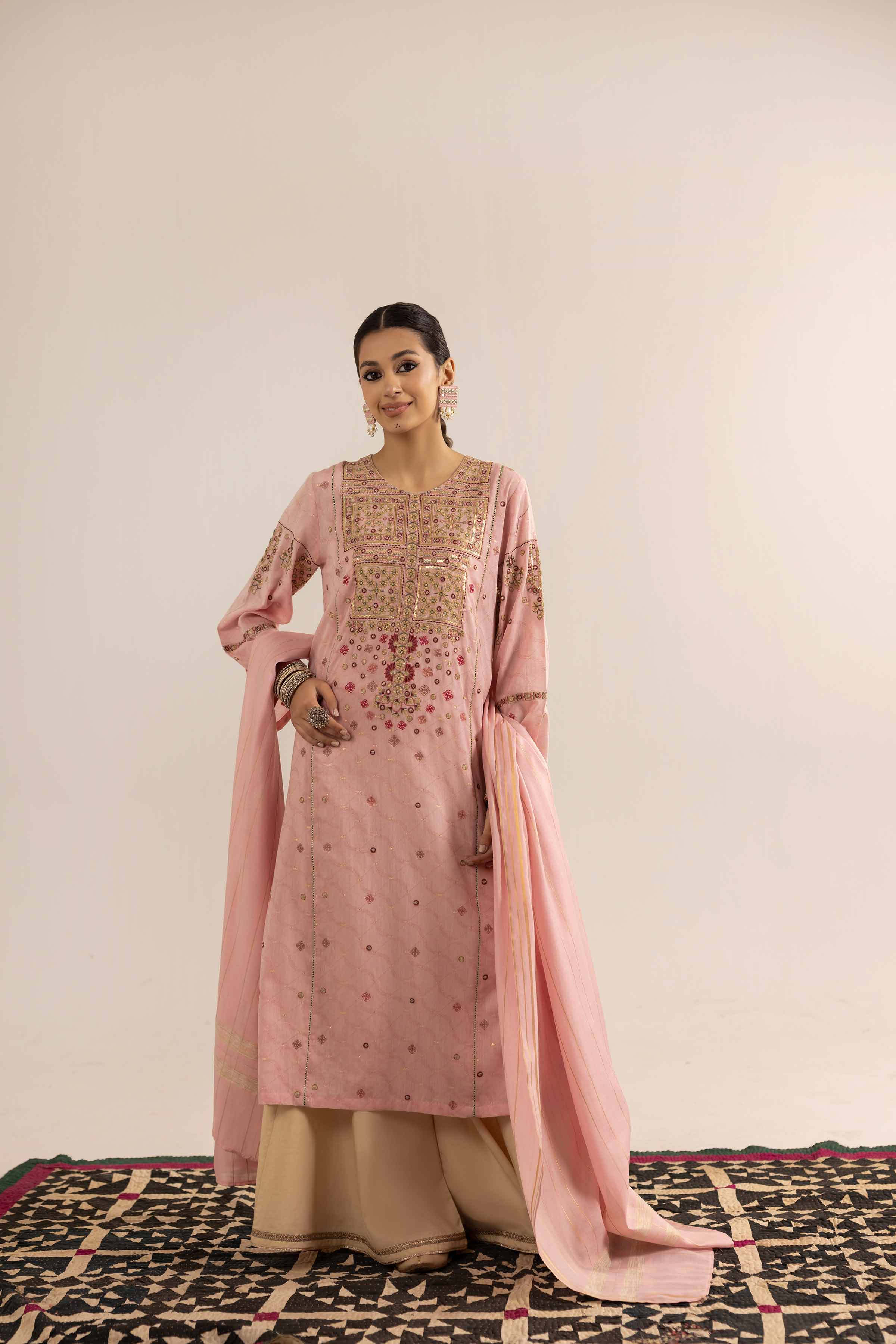 2 Piece - Embroidered Suit - PE25-157