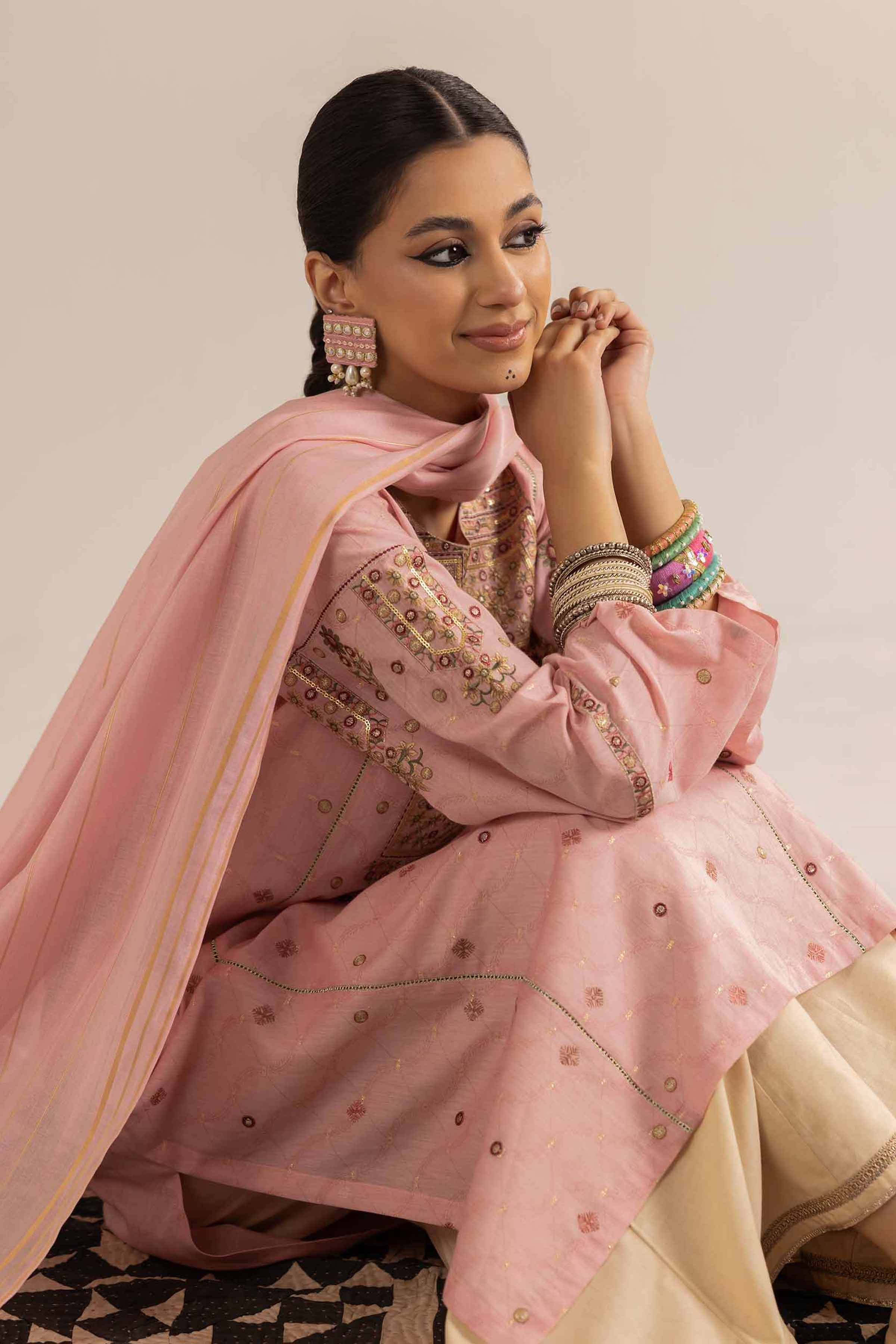 2 Piece - Embroidered Suit - PE25-157