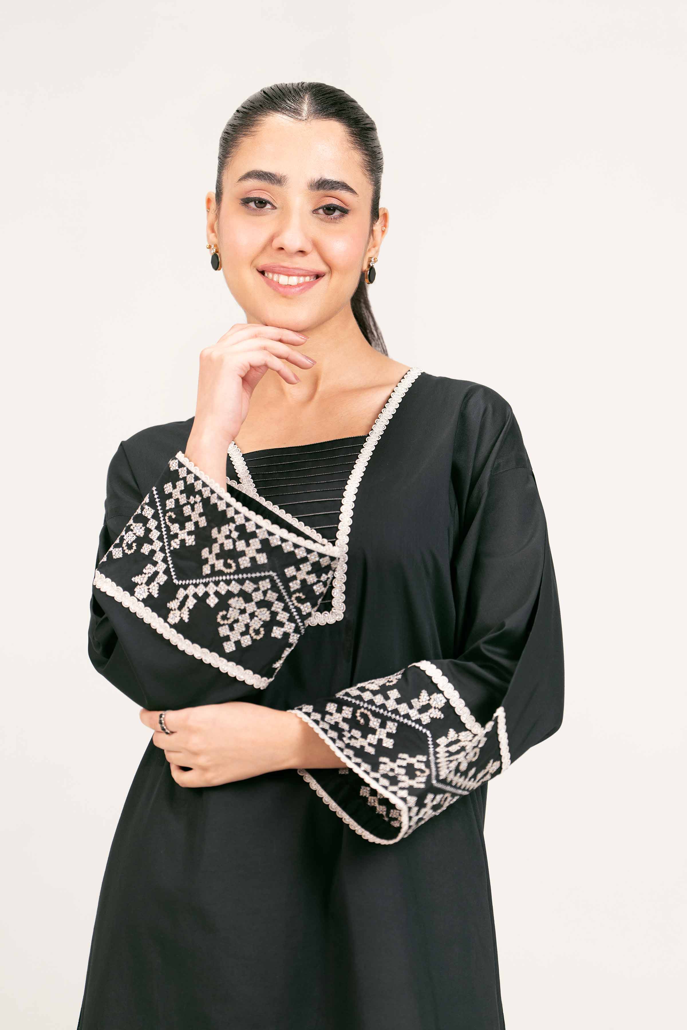 Embroidered Tunic - PE25-18