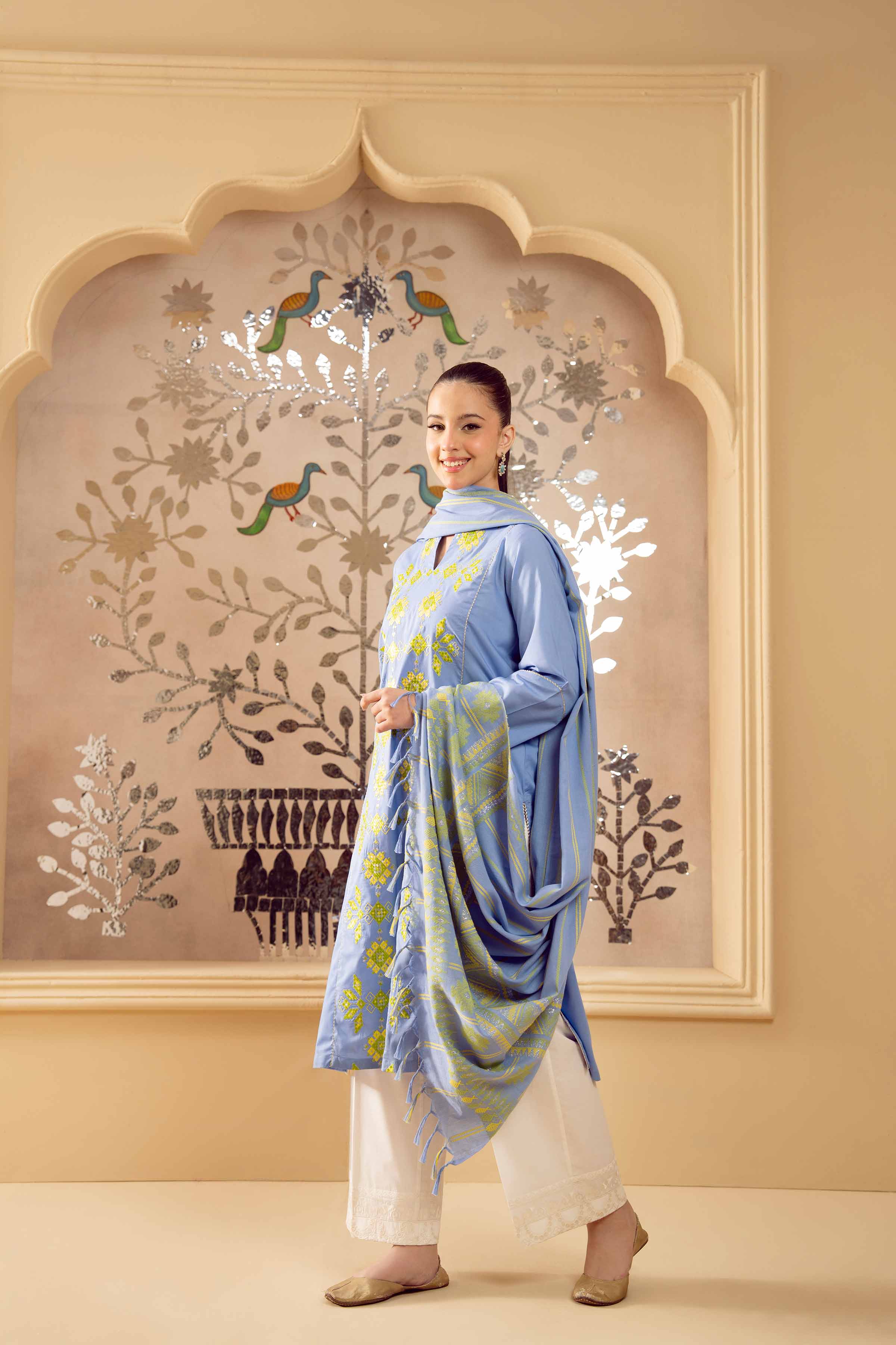 2 Piece - Embroidered Suit - PE25-292