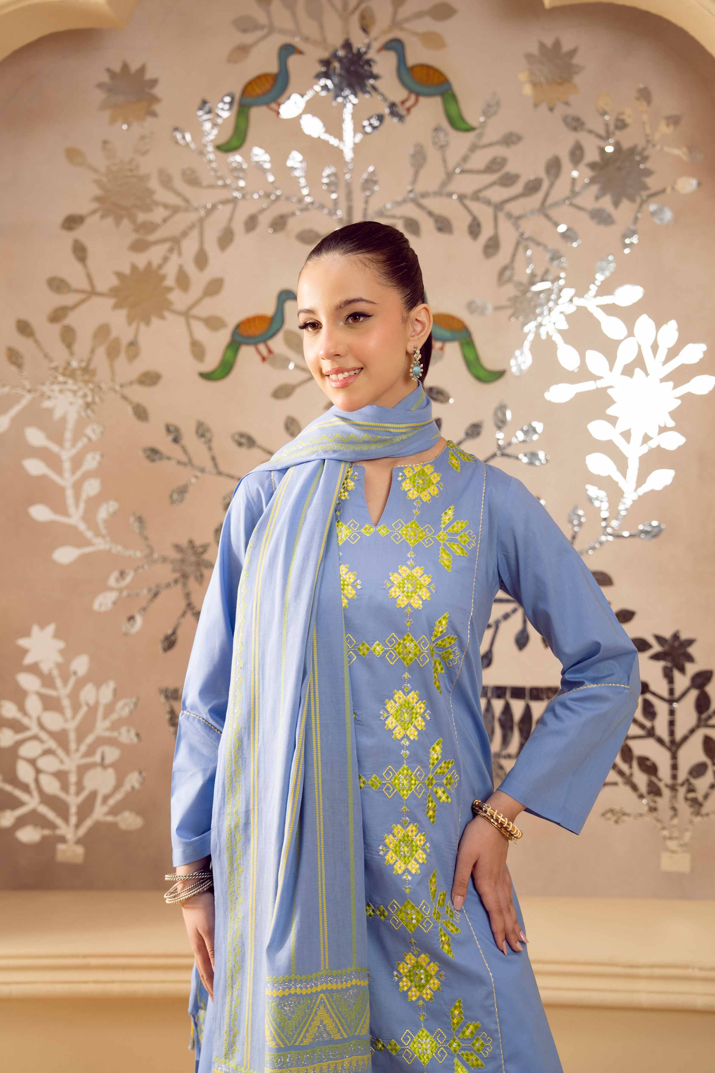 2 Piece - Embroidered Suit - PE25-292