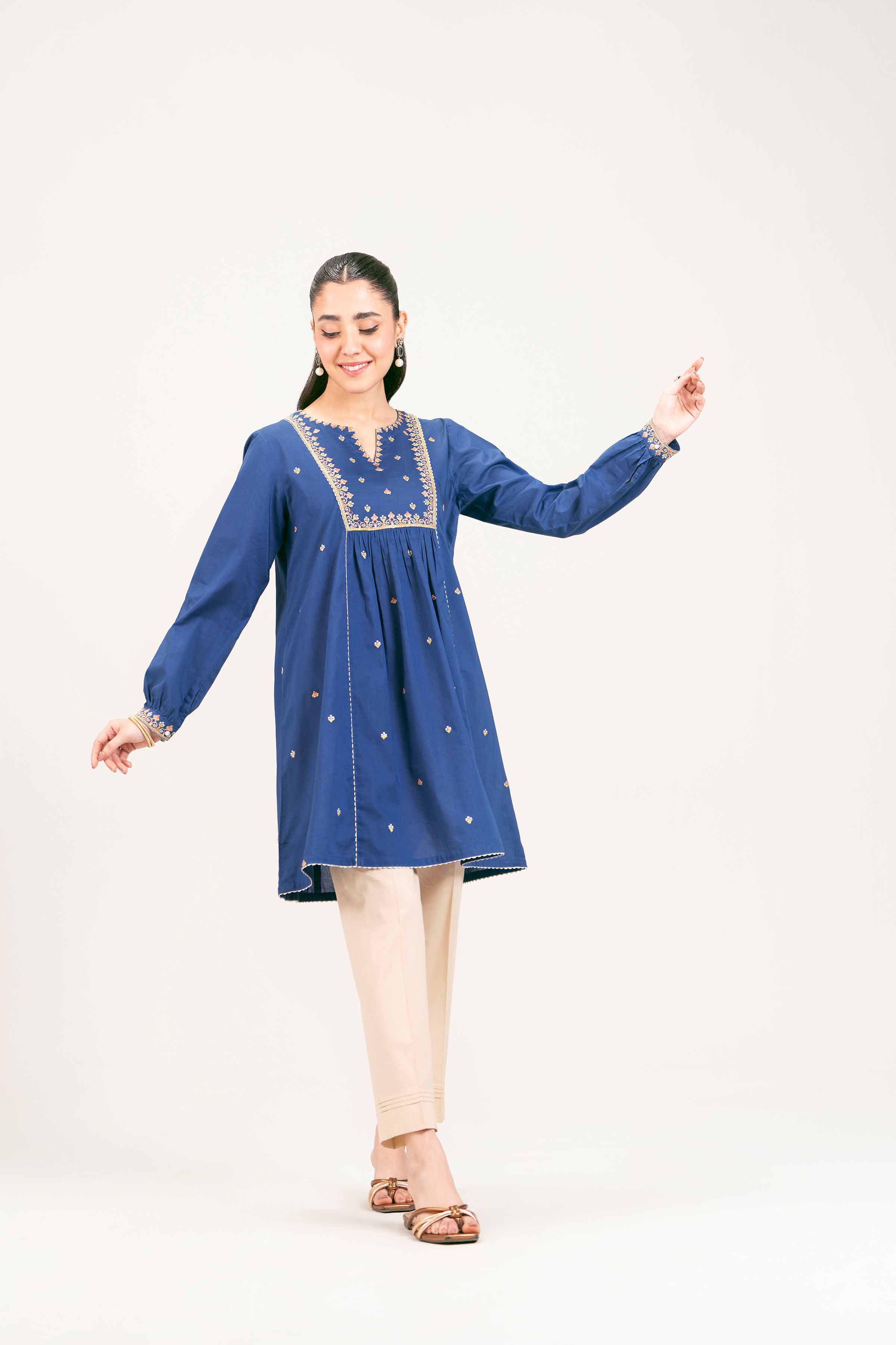 Embroidered Tunic - PE25-31