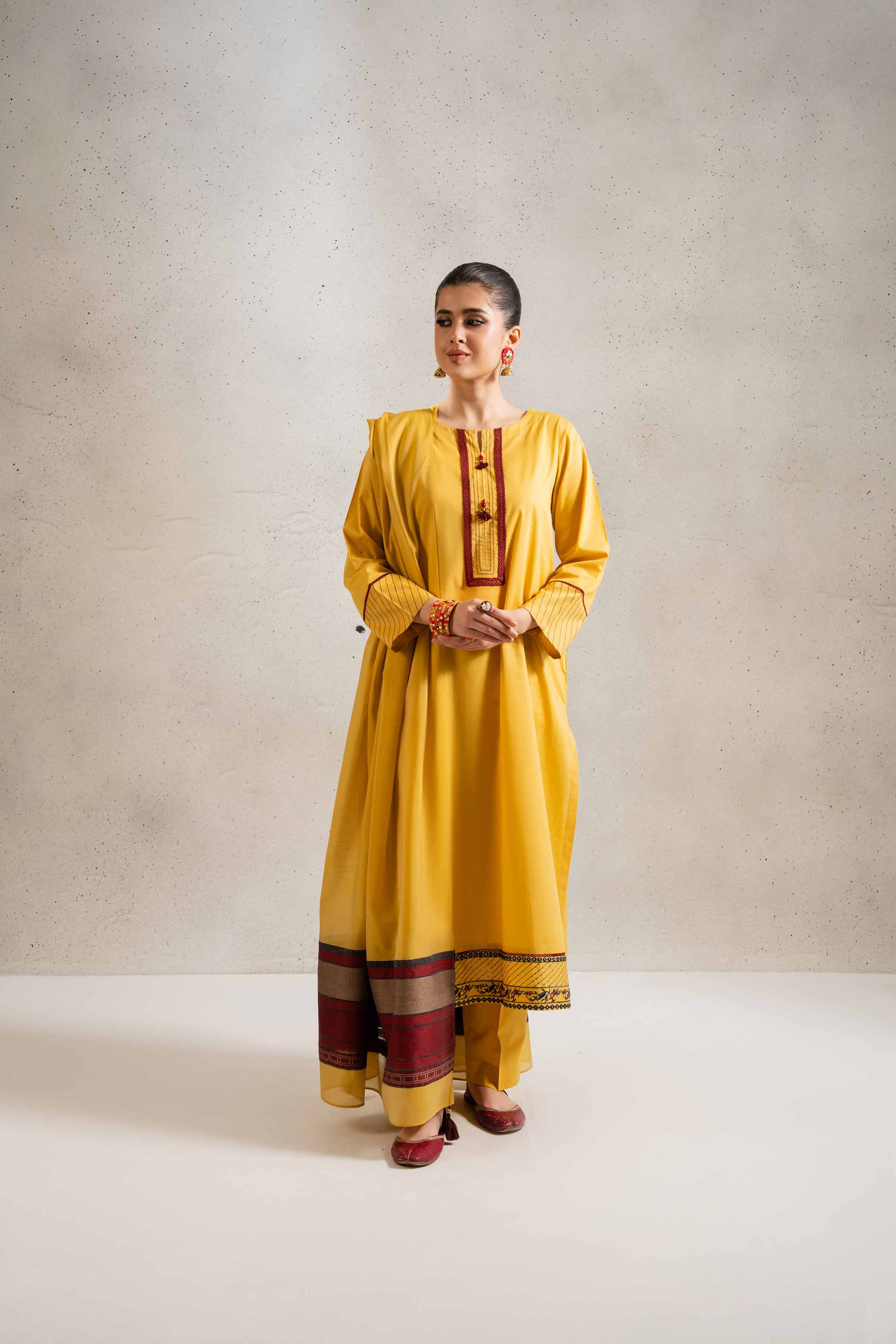 3 Piece - Embroidered Suit - PE25-318