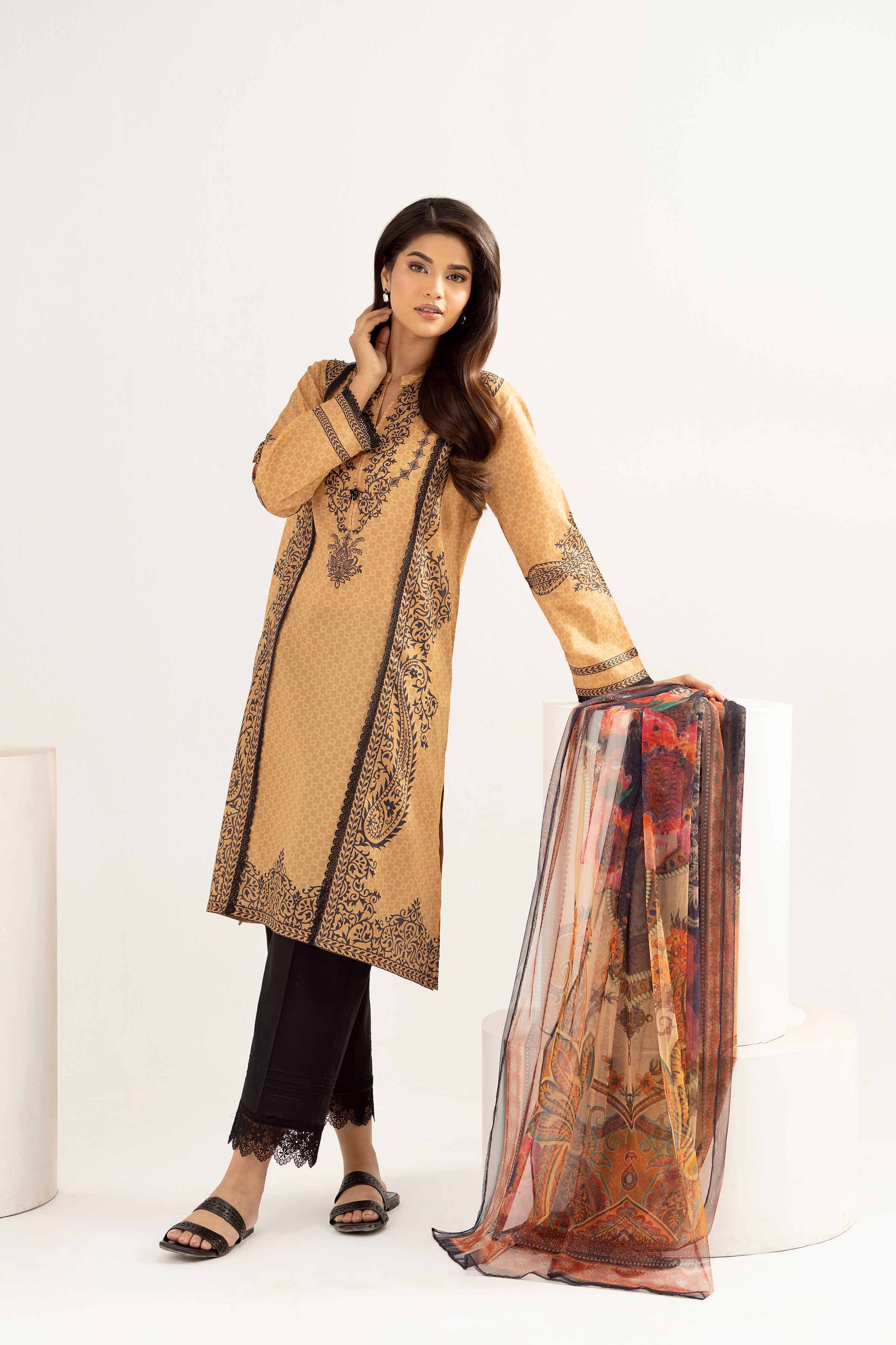 2 Piece - Embroidered Suit - PE25-458