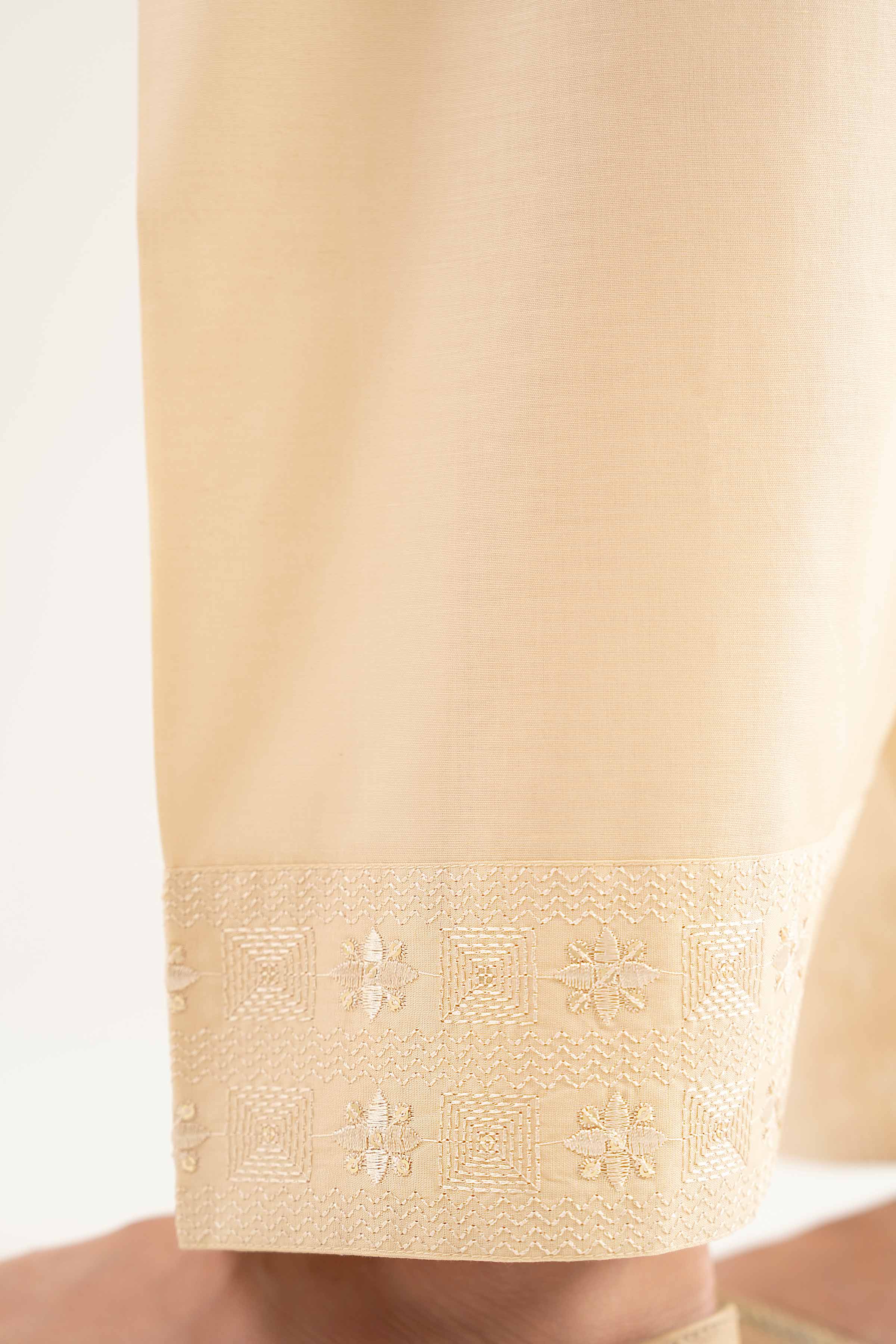 Embroidered Trousers - PE25-482
